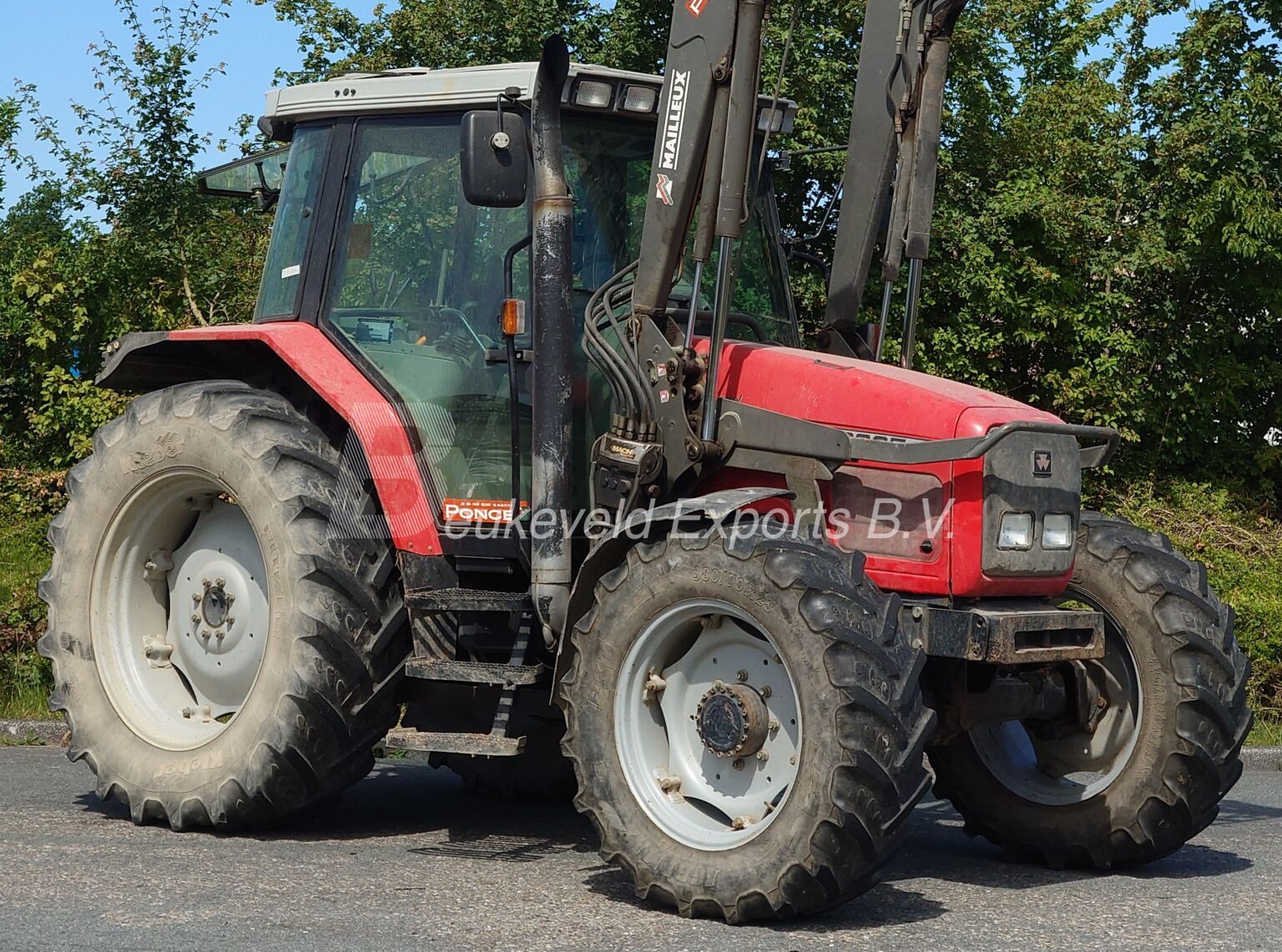 Massey Ferguson MF 6265 powercontrol with MX100 loader (91)