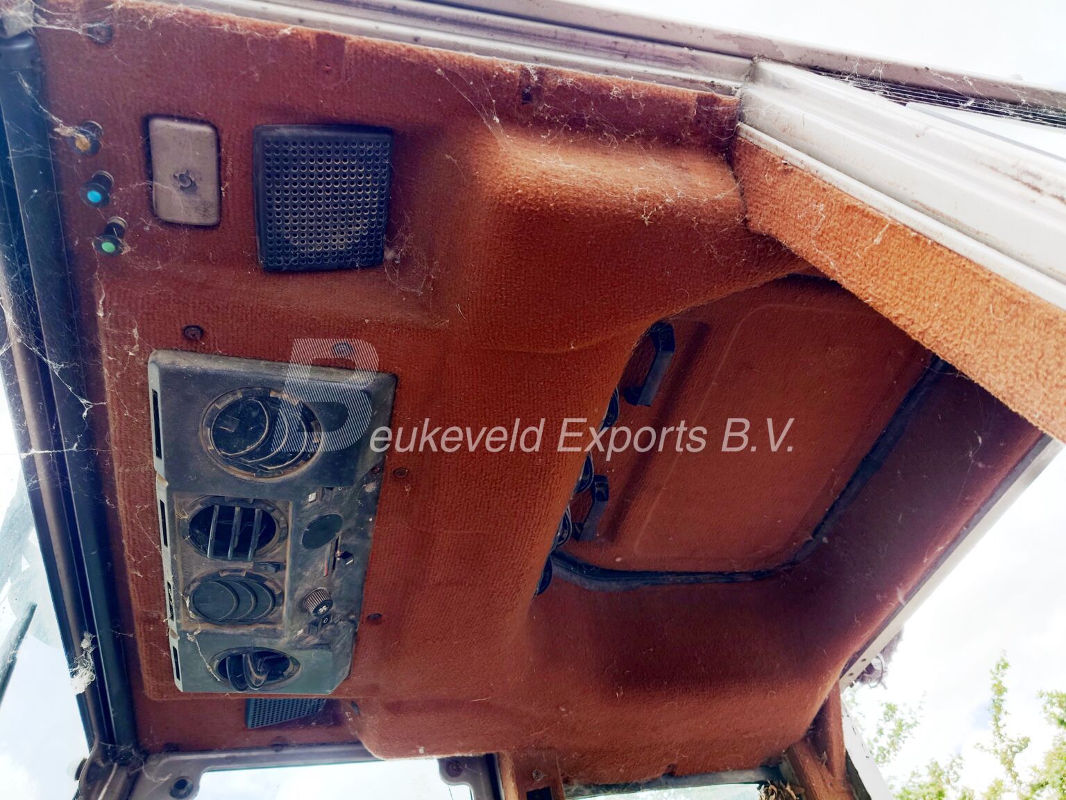 Massey Ferguson MF 690 frontloader (9)