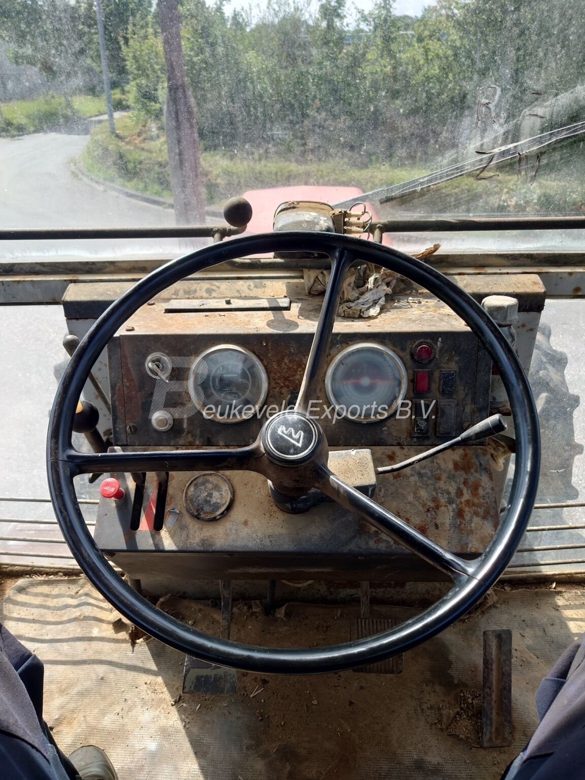 Massey ferguson 1102 Eicher 3105 (19)