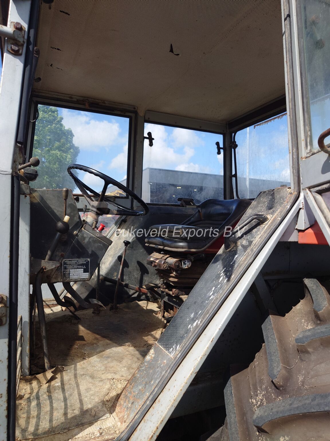 Massey ferguson 1102 Eicher 3105 (21)
