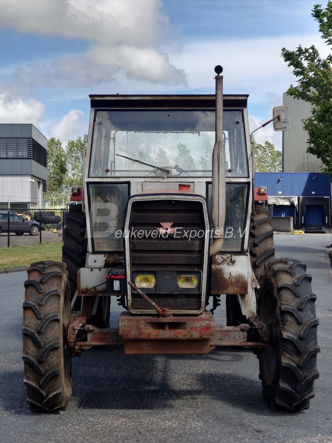 Massey ferguson 1102 Eicher 3105 (23)