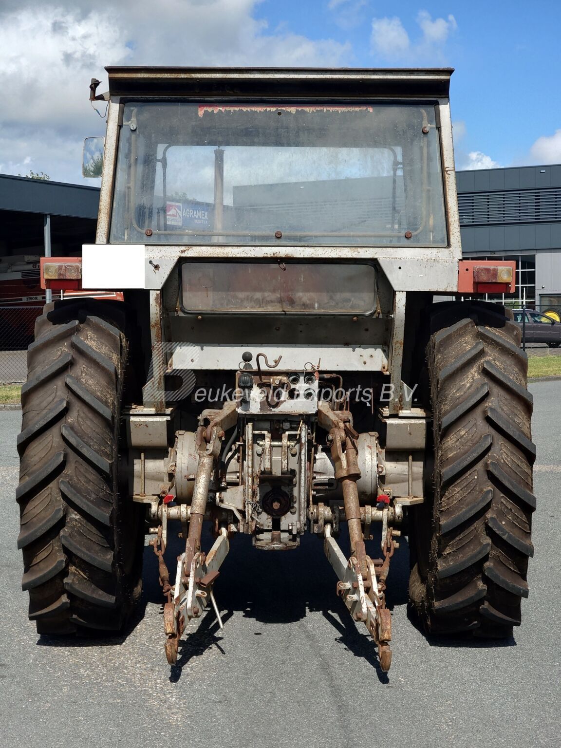 Massey ferguson 1102 Eicher 3105 (25)