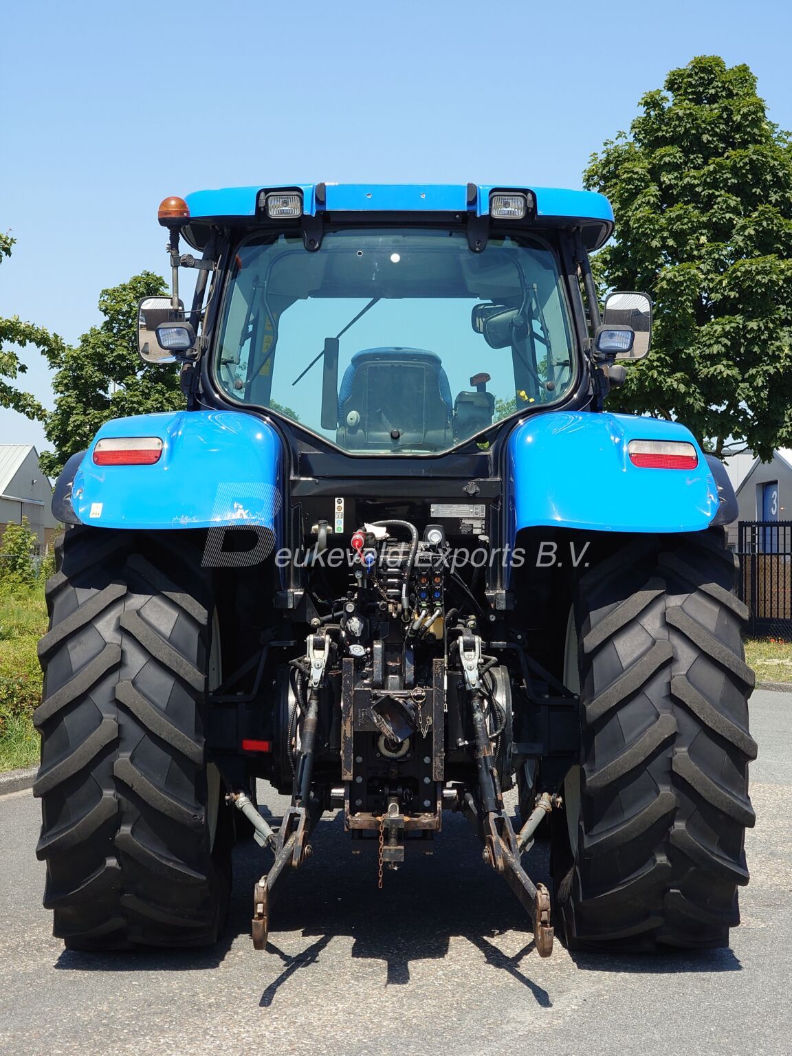 NEW HOLLAND T6080 Powercommand (4)