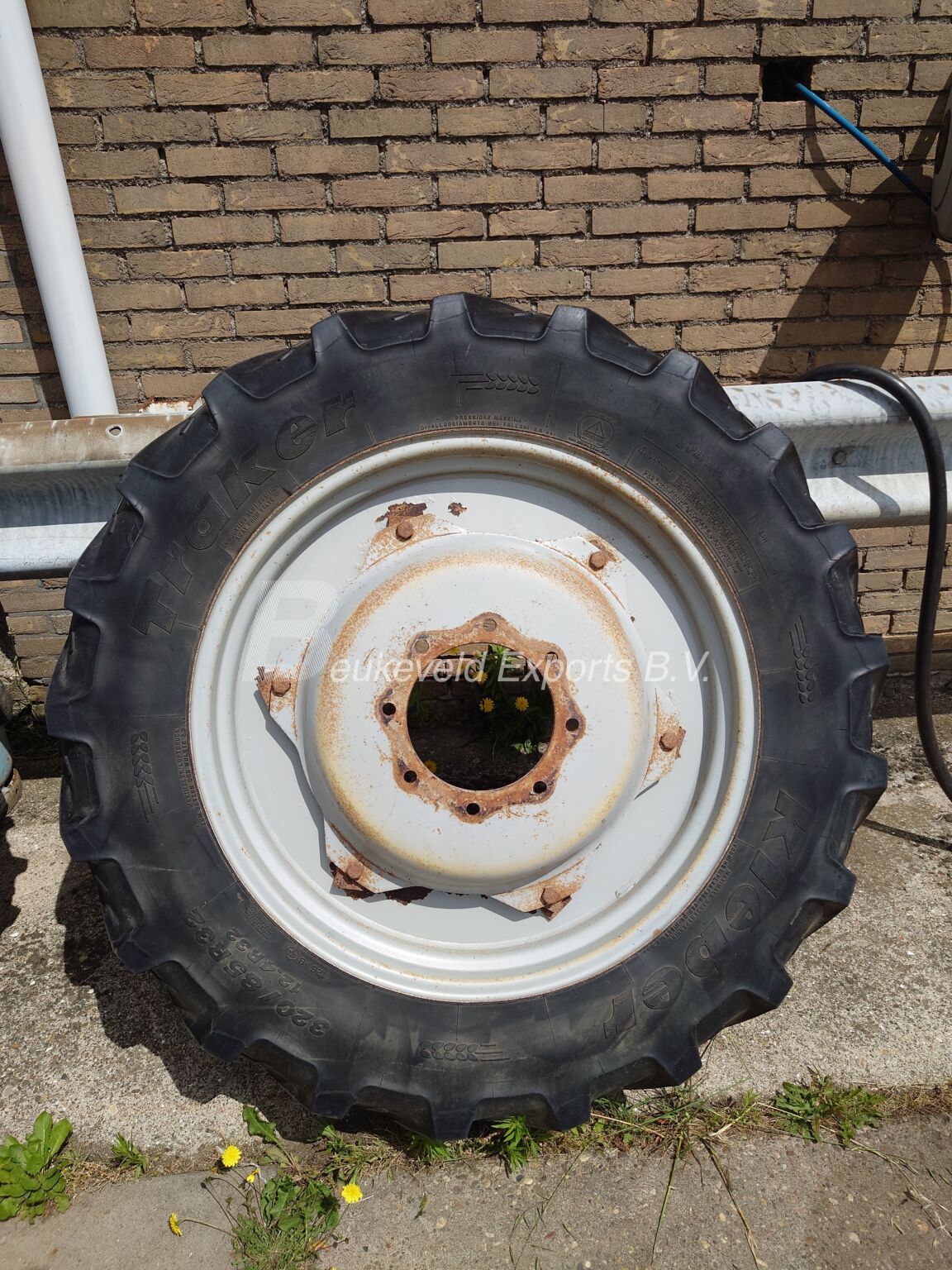 Rowcrop wheels 12.4R32 and 12.4R46 for MF JD (5)