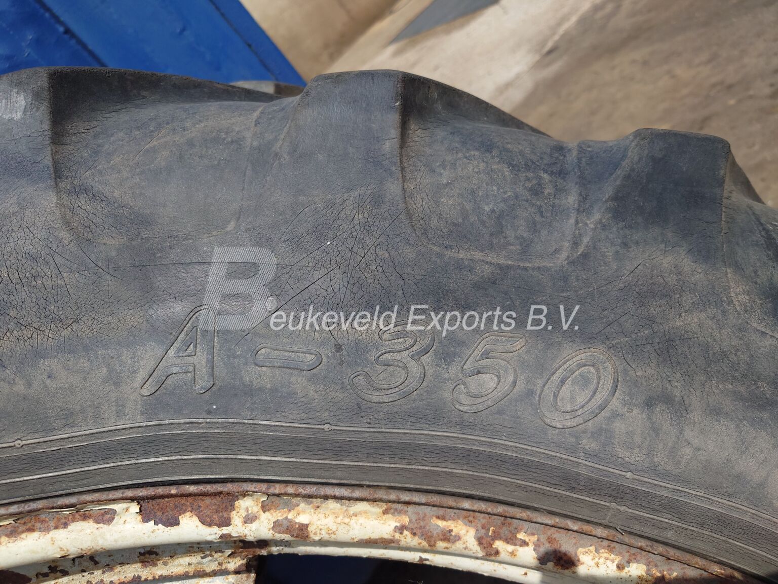 Used set wheels Alliance 12.4R46 (3)