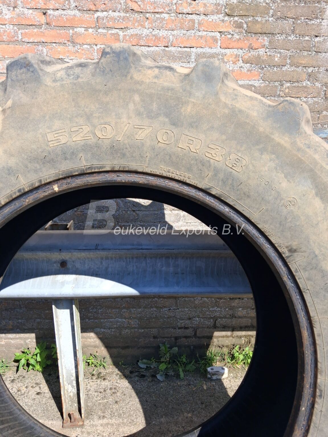 52070-38 Firestone Performer70 10% (1)