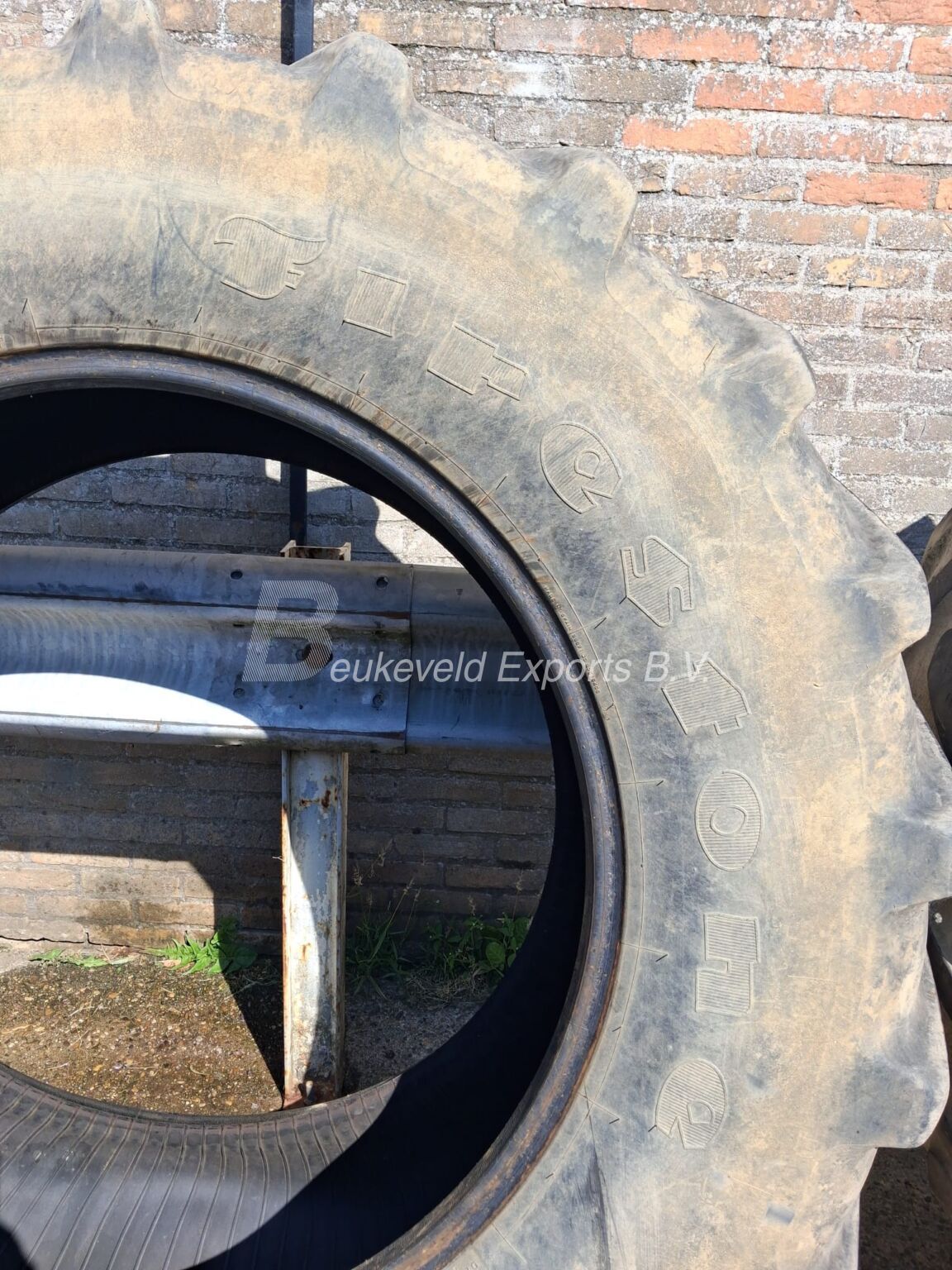 52070-38 Firestone Performer70 10% (5)