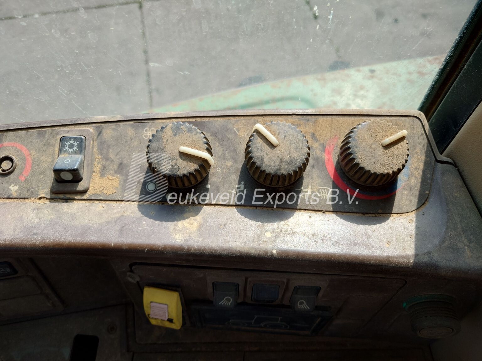 JD6910 frontpto (10)