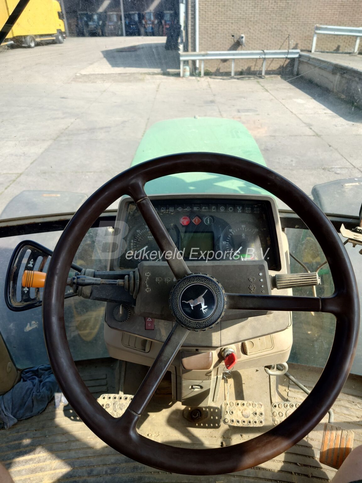 JD6910 frontpto (11)