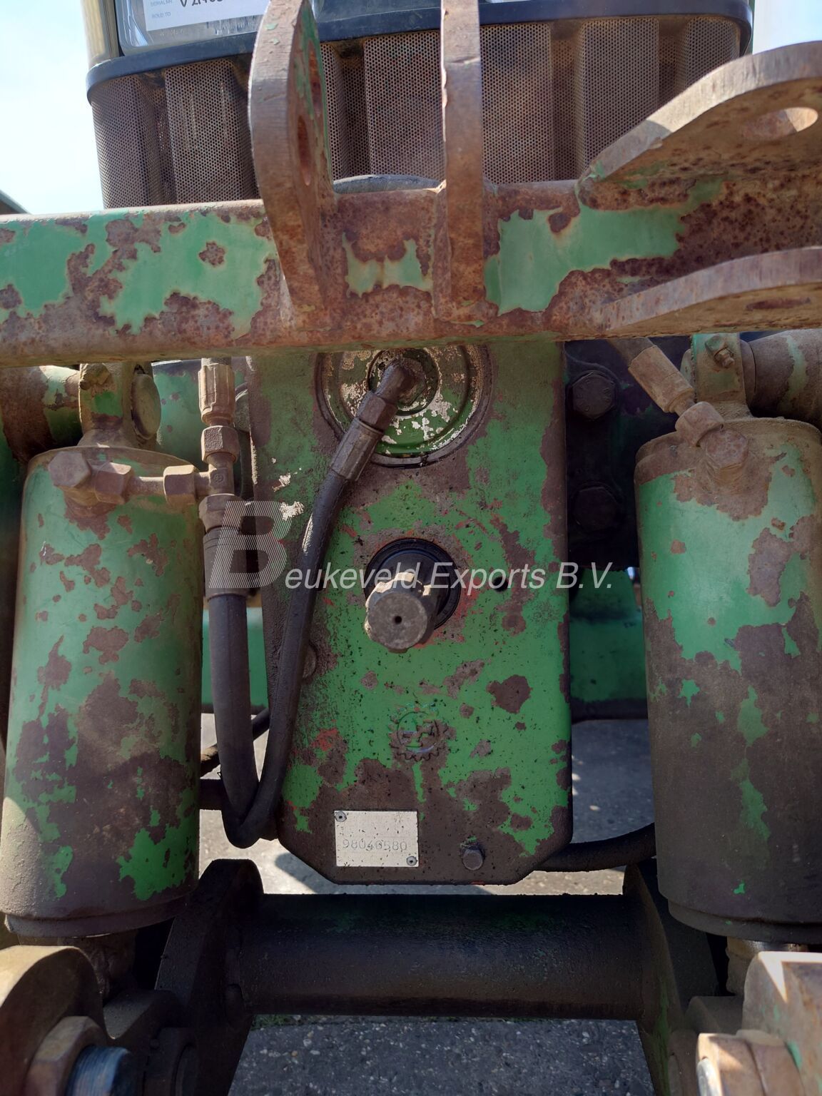 JD6910 frontpto (5)