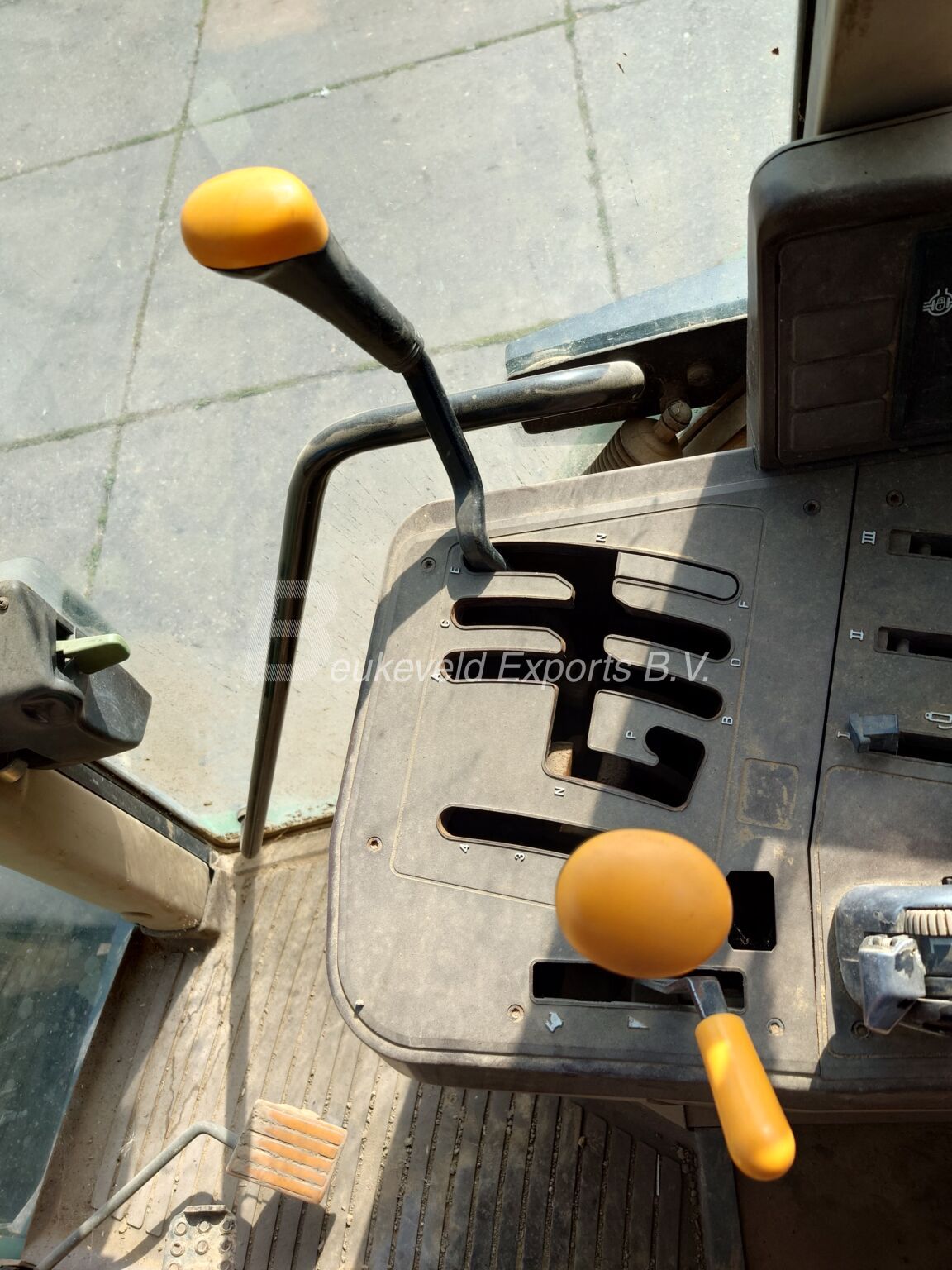 JD6910 frontpto (8)