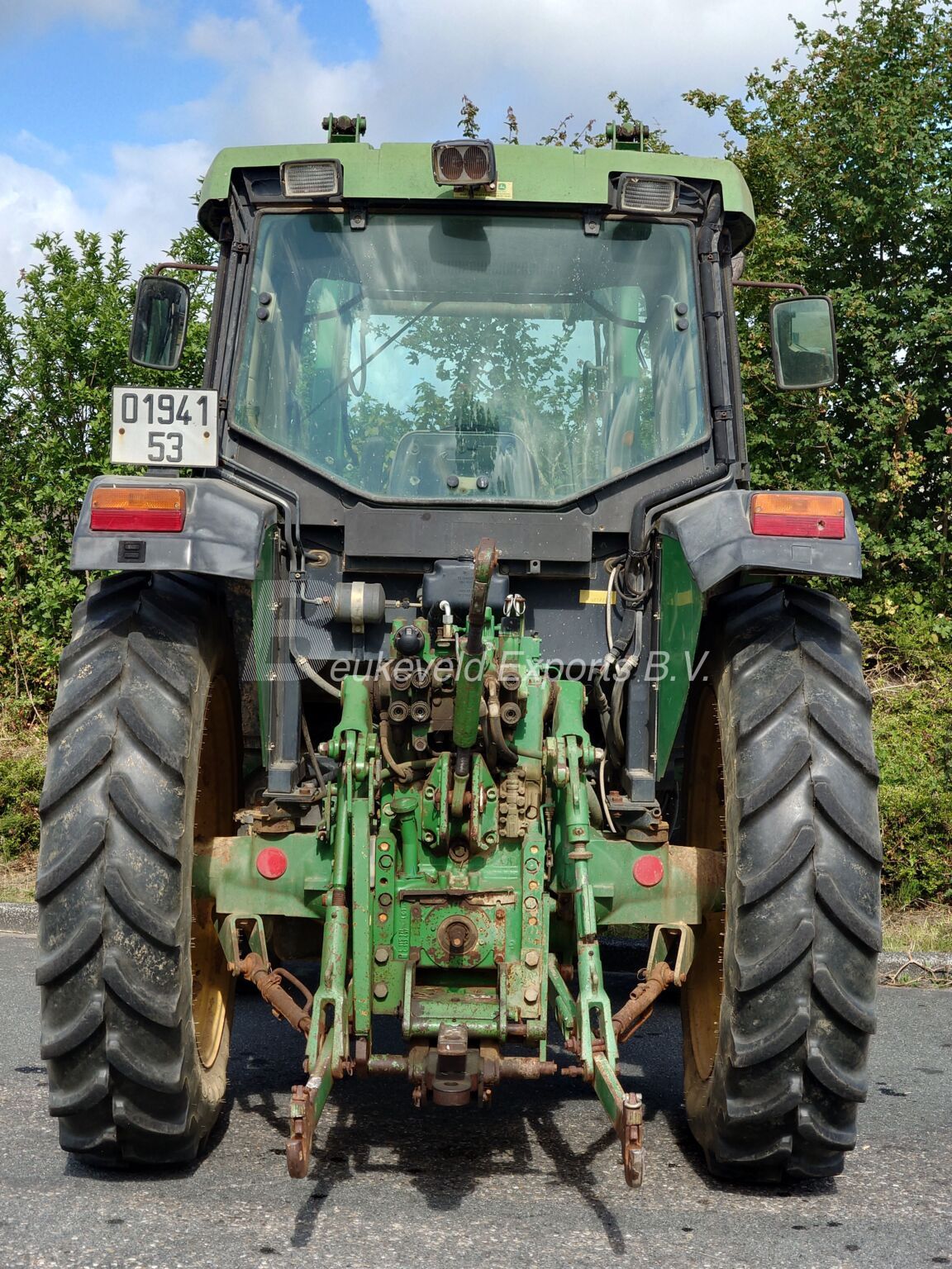John Deere 6210 with Frontloader (9)