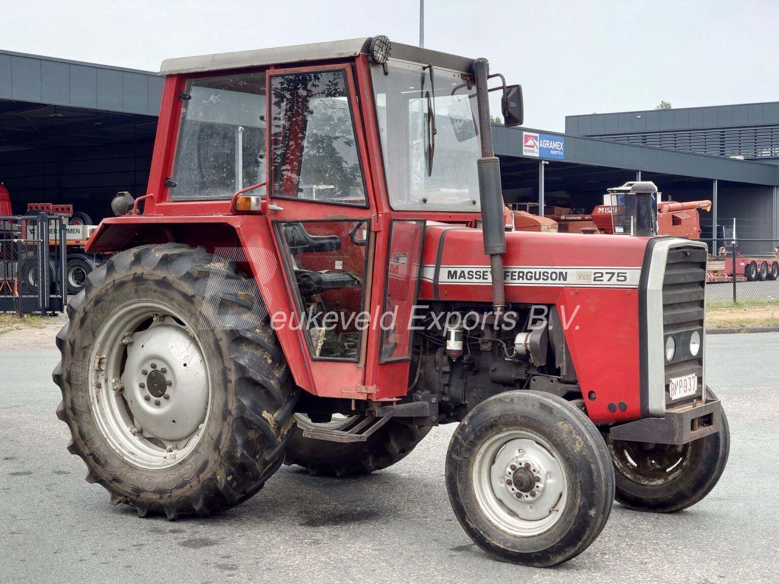 MF 275 S12 (1)