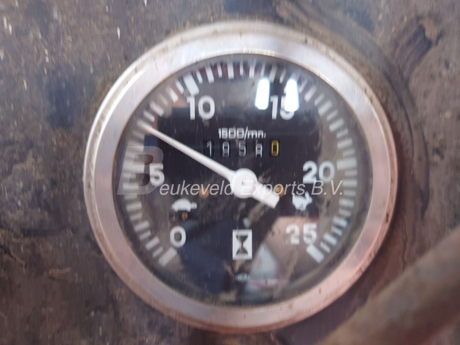 MF 275 S12 (5)