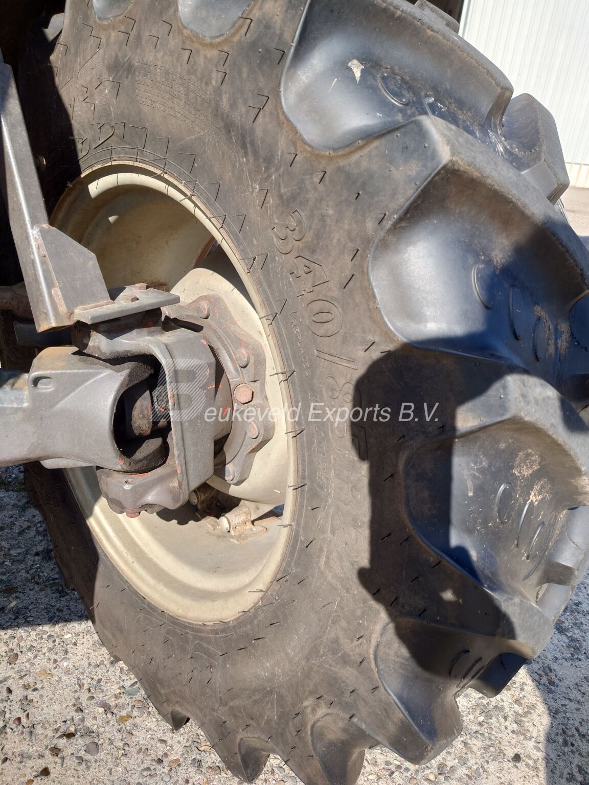 Massey Ferguson MF 390 Turbo (3)