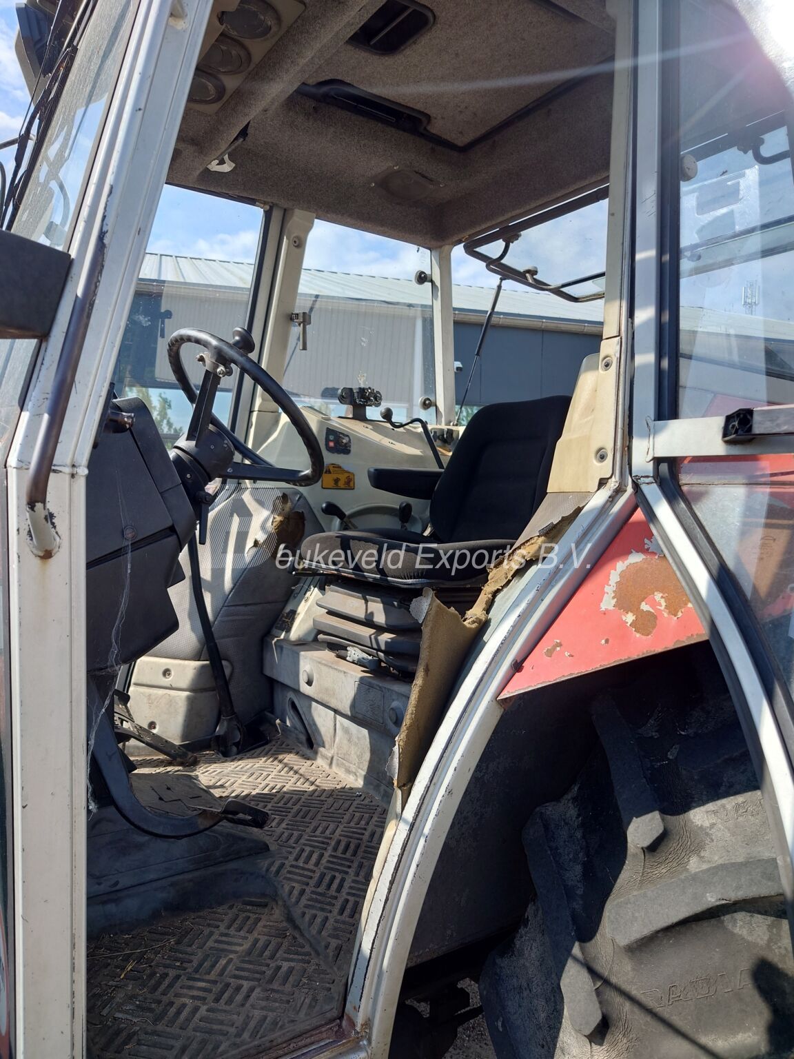 Massey Ferguson MF 390 Turbo (5)