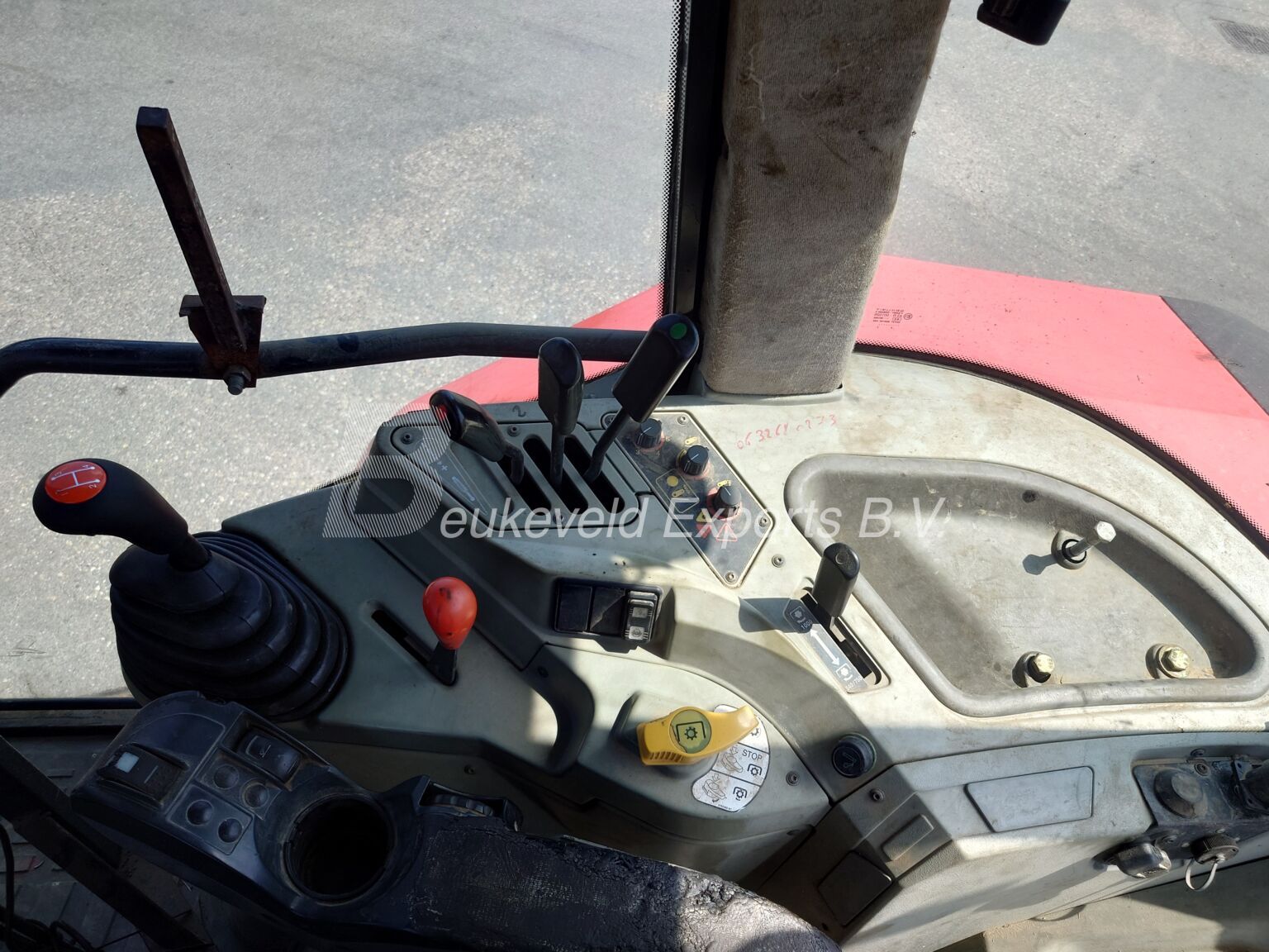 Massey Ferguson MF 6290 with Frontloader (10)