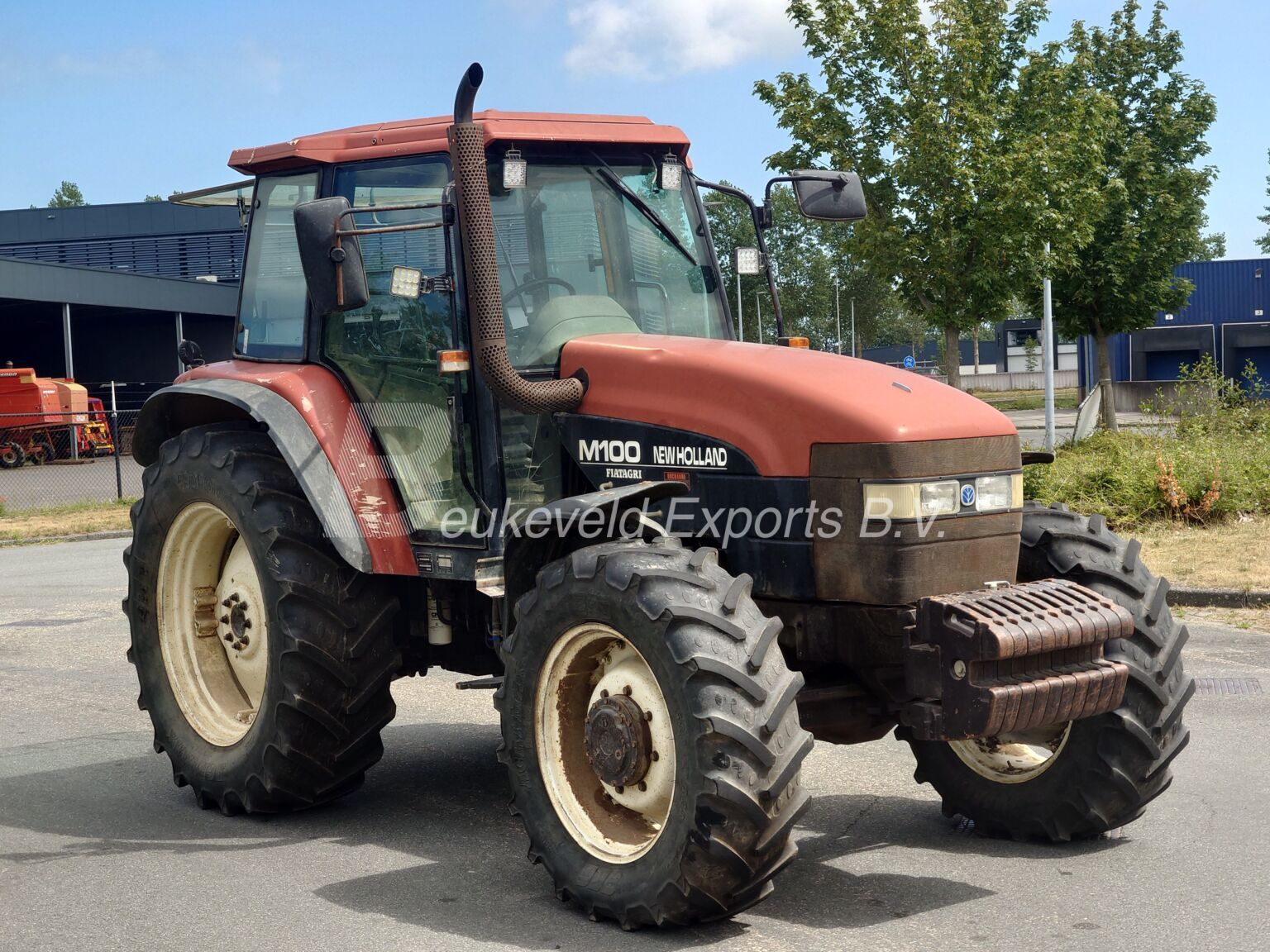 New Holland M100 DT Airconditioning (12)