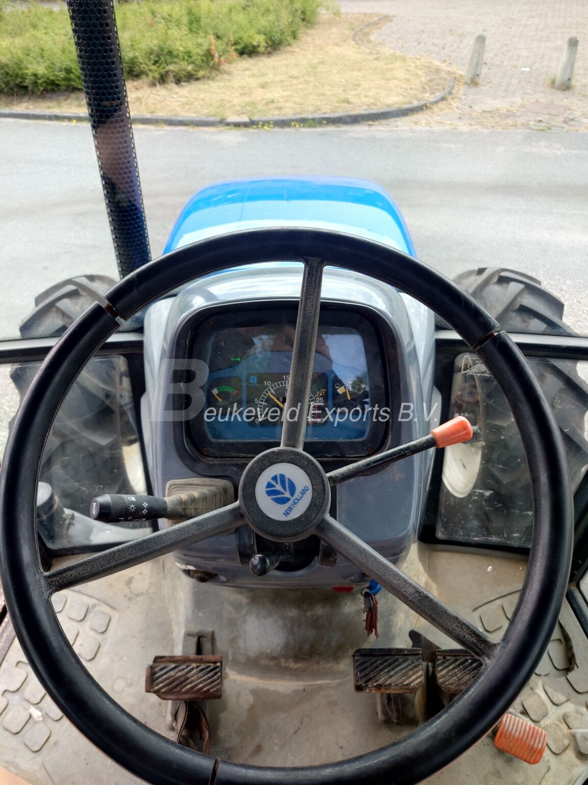 New Holland TD85D (15)