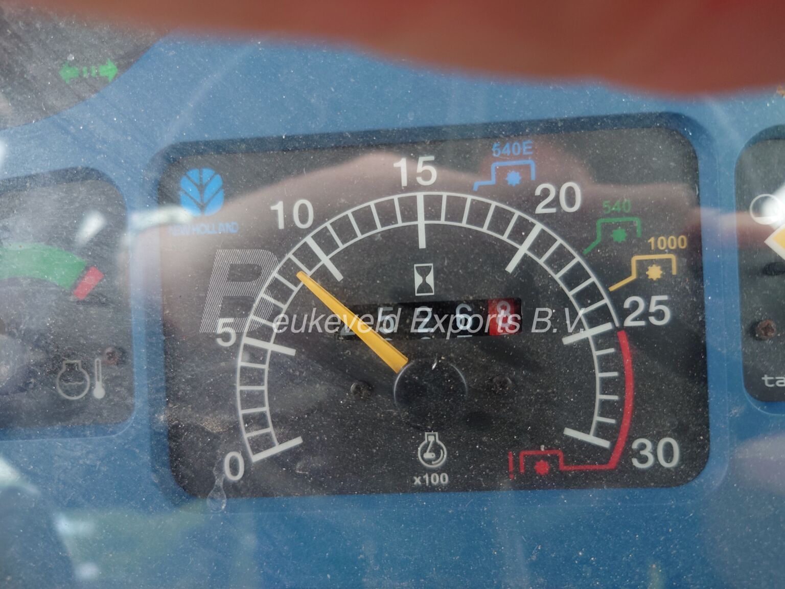 New Holland TD85D (16)