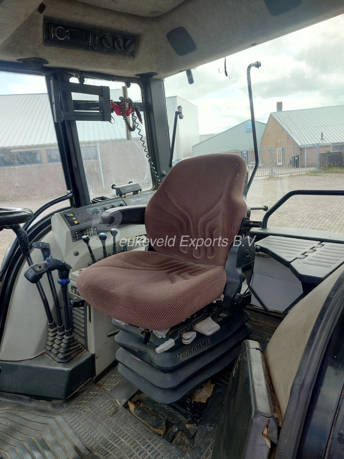 Valtra Valmet 8450 (4)