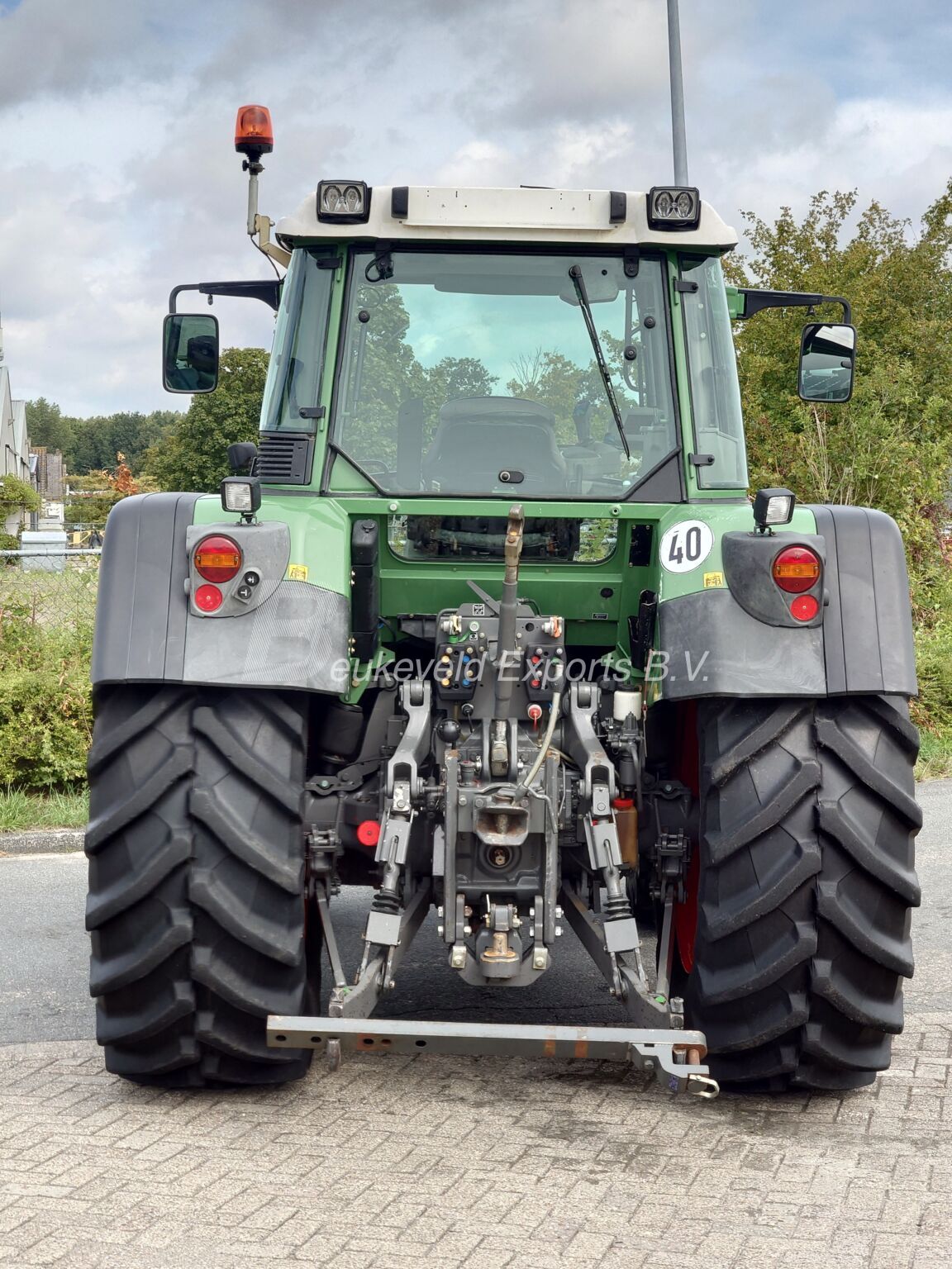 Fendt 415 Vario TMS (12)