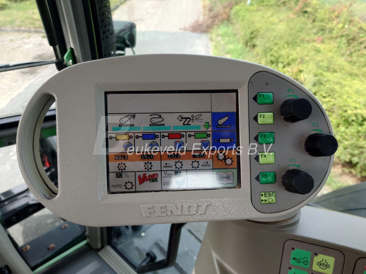 Fendt 415 Vario TMS (19)