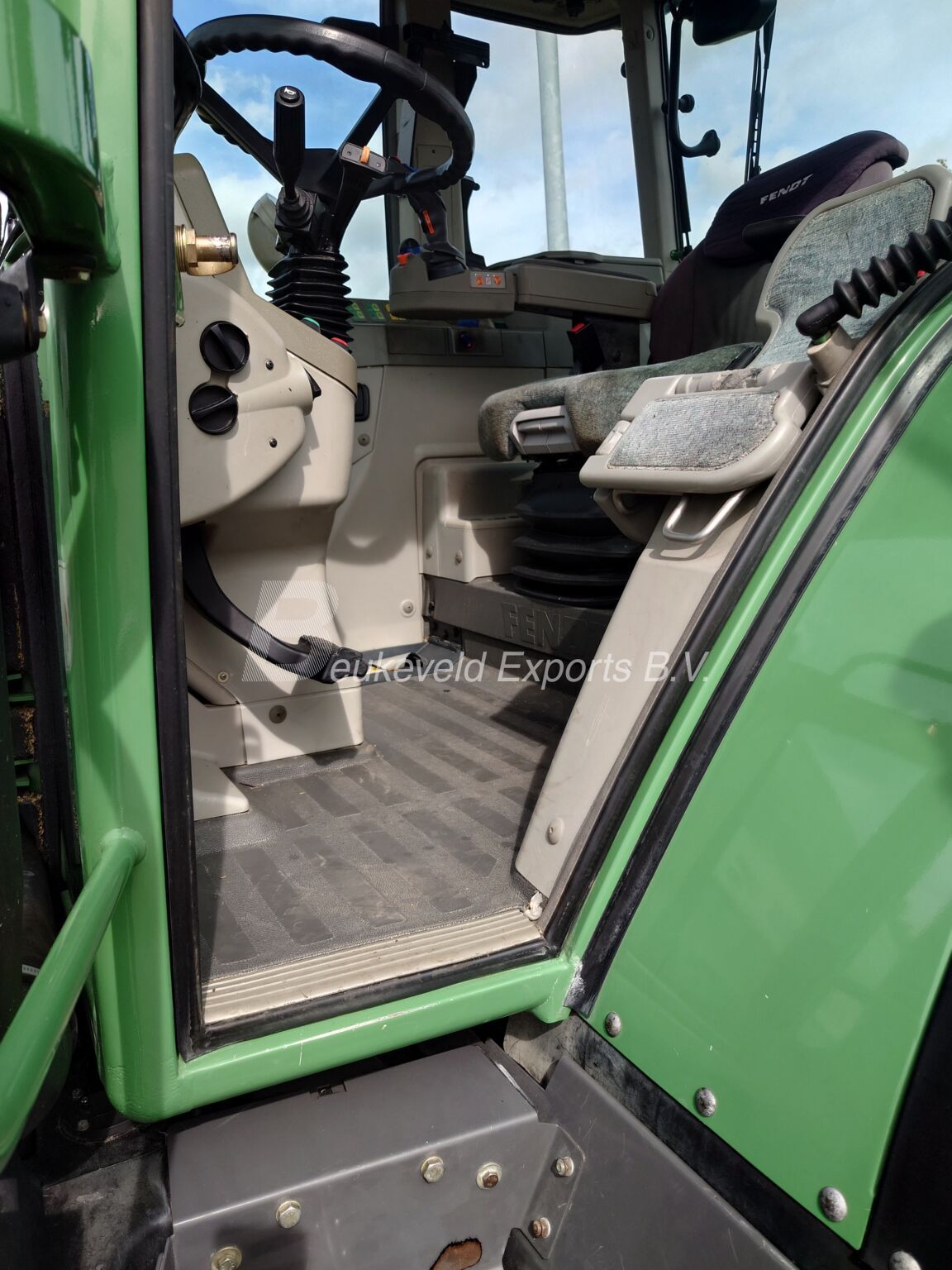 Fendt 415 Vario TMS (22)