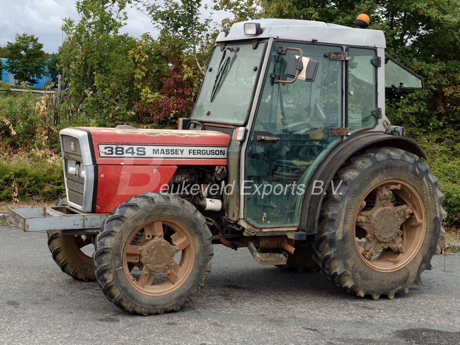 Massey Ferguson MF 384 S 4X4 Fruttero (11)