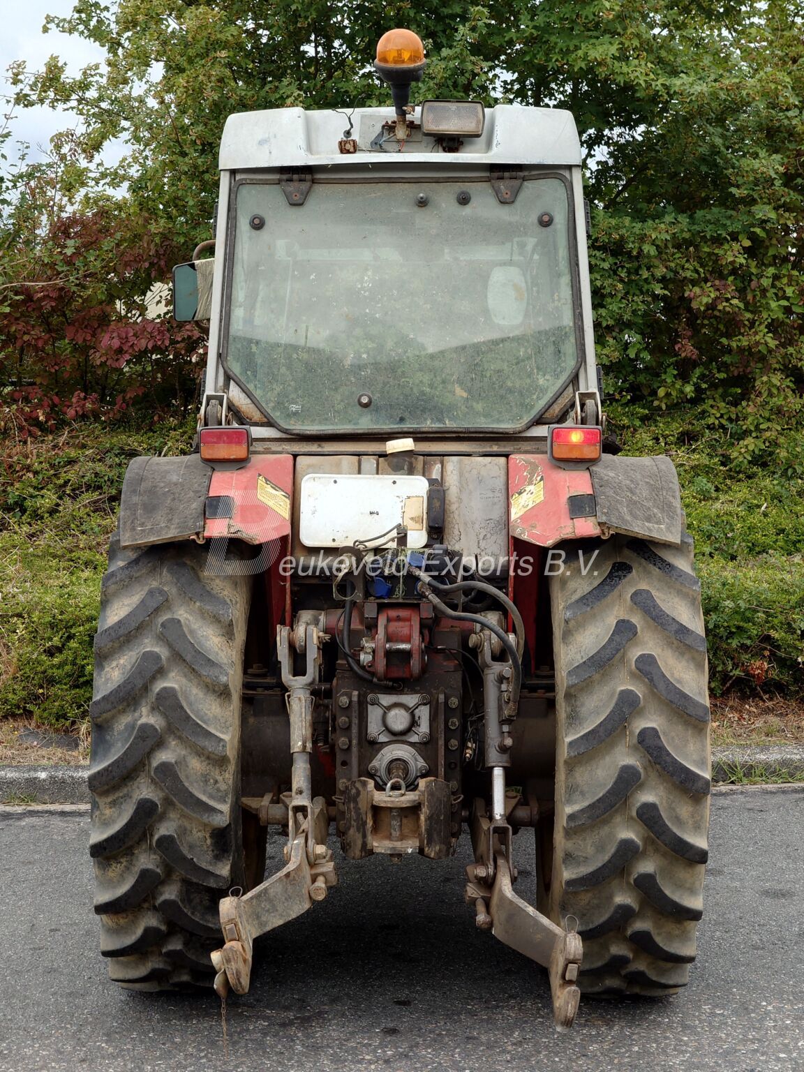 Massey Ferguson MF 384 S 4X4 Fruttero (8)