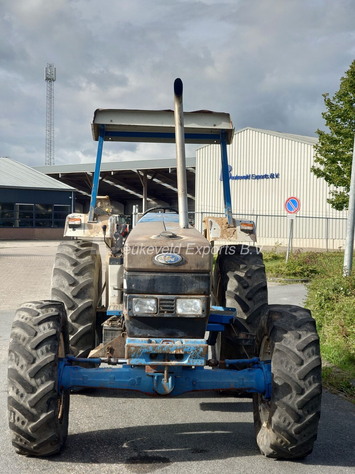 FORD 5640SL 4×4 CARRARO (3)
