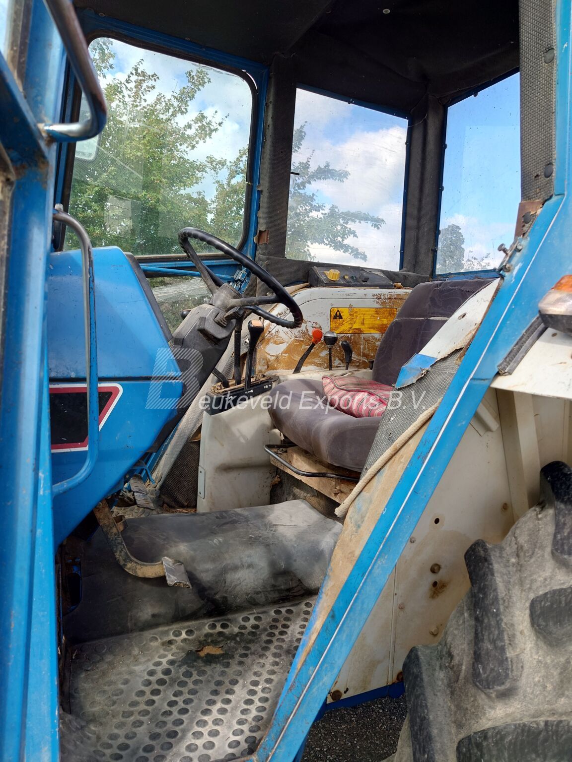 Ford 5640 SL 4X4 Carraro (10)