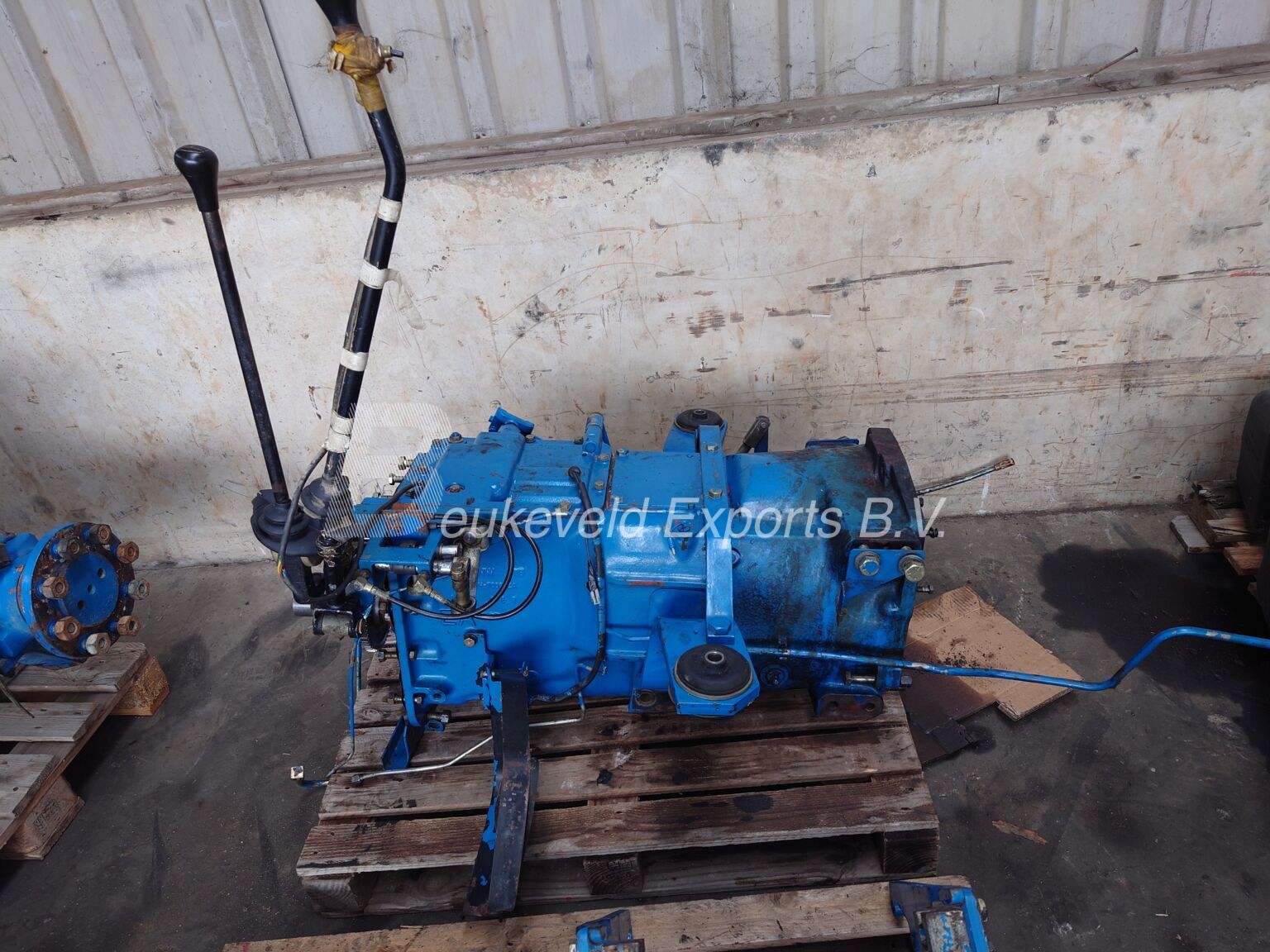 Ford GenIII 10 serie synchronised transmission with dual power E2NN-7006-EA (1)