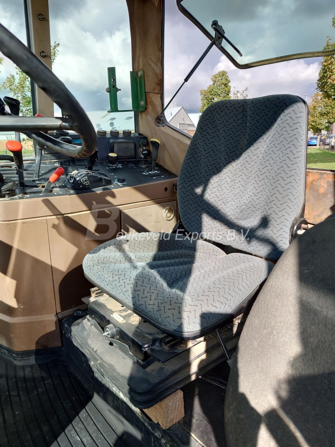 JOHN DEERE 6900 TURBO (9)