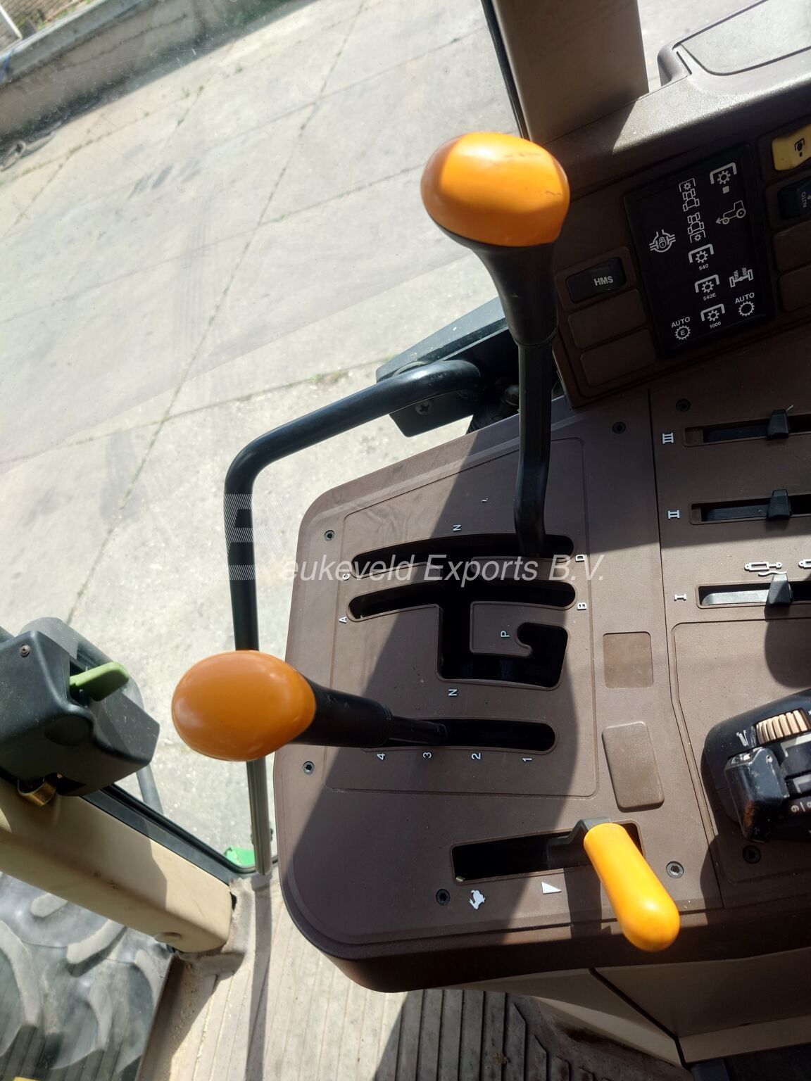 John Deere 6110 Turbo with Creeper (7)