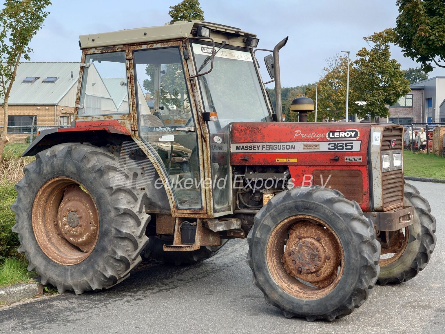 MASSEY FERGUSON 365 4X4 (7)