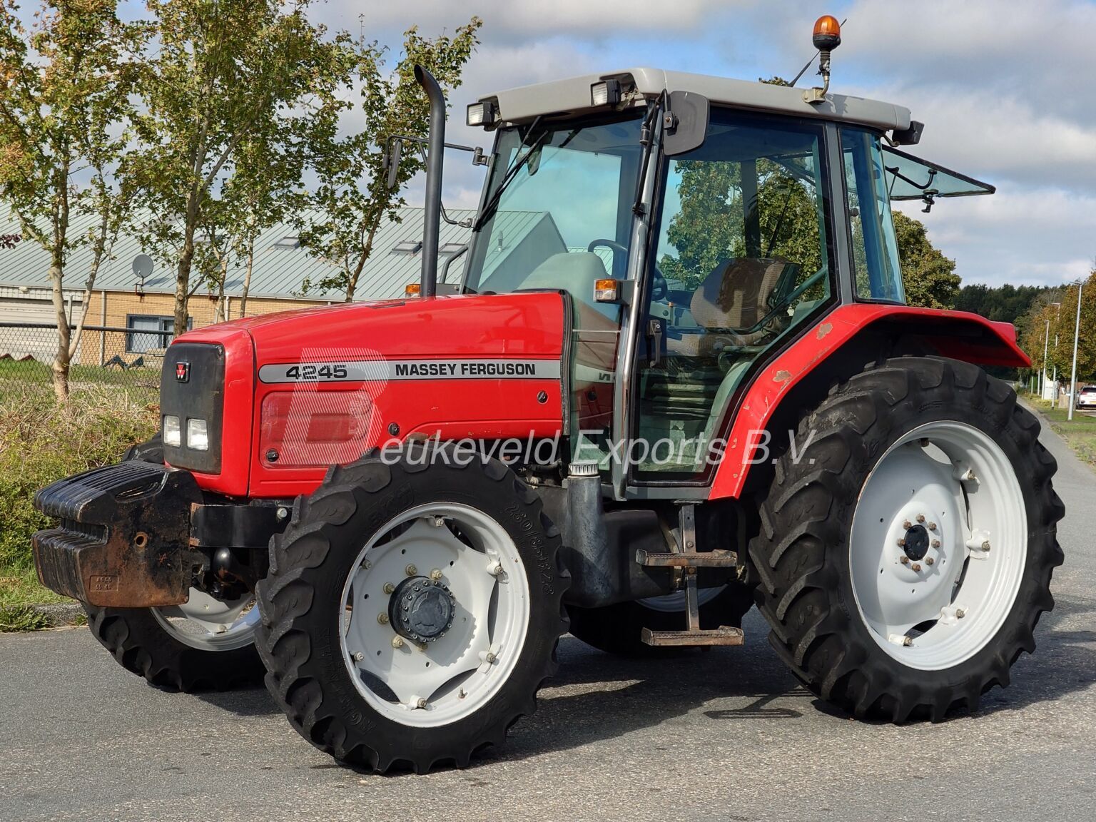 MASSEY FERGUSON MF 4245 Turbo 4X4 (9)