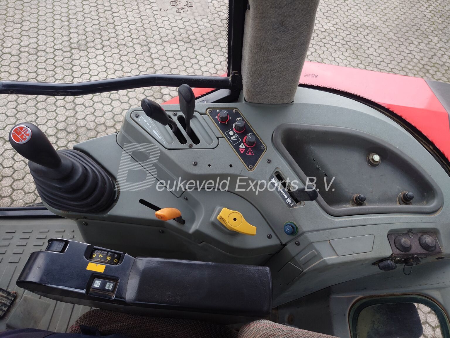 MF MASSEY Ferguson 6255 (7)