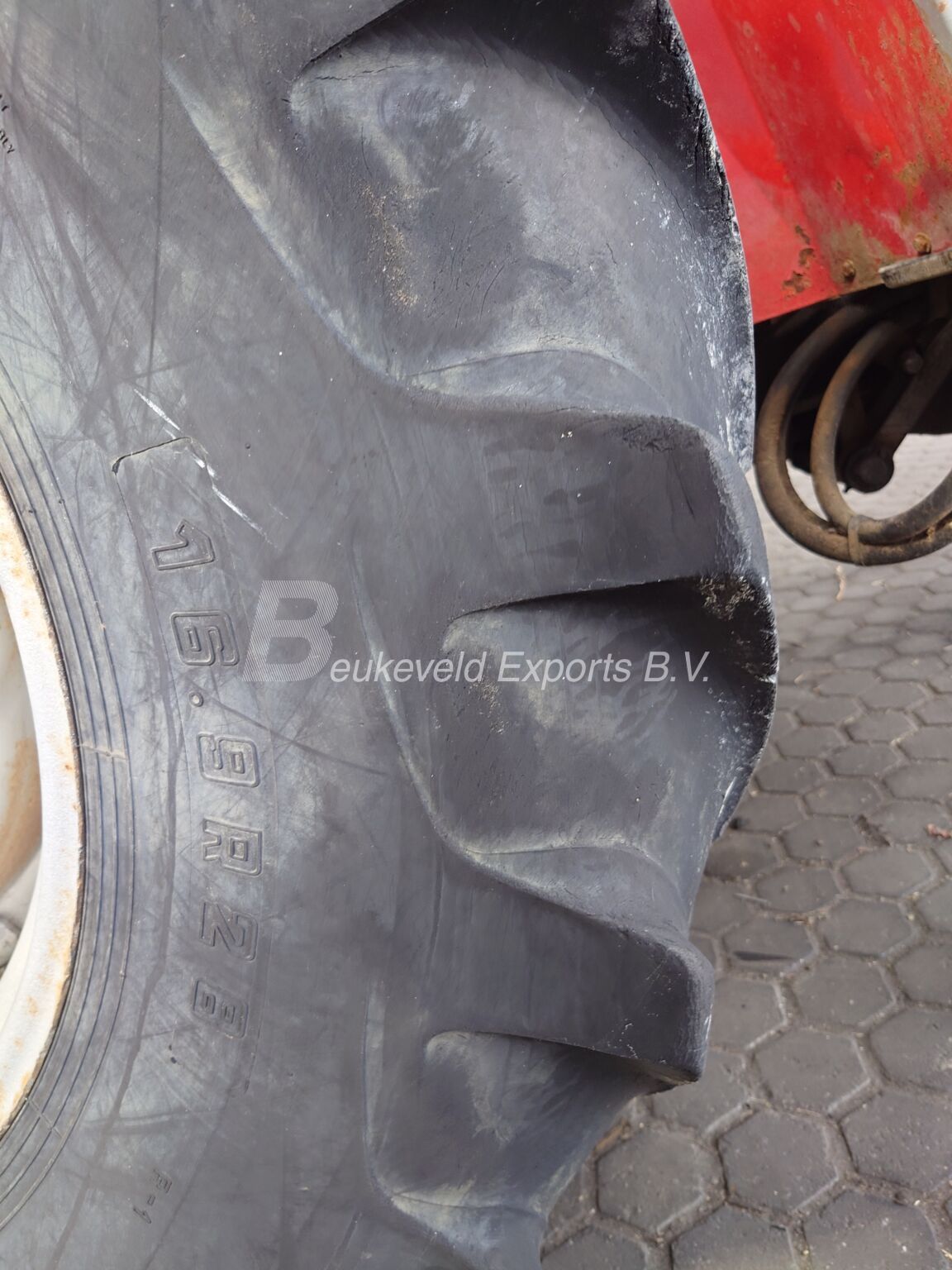 Massey Ferguson MF 265 frontloader (11)