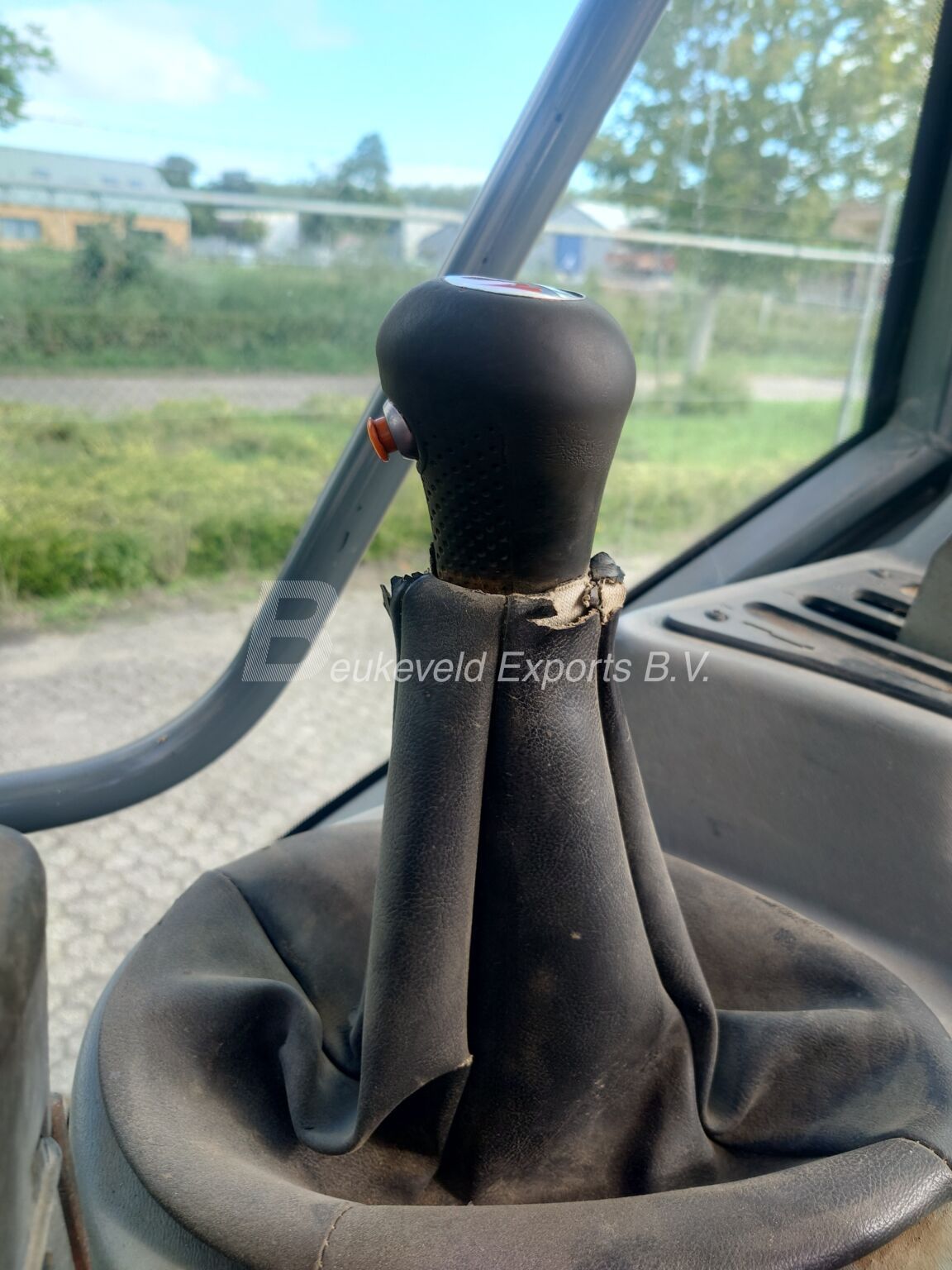 Massey Ferguson MF 4325 2wd frontloader Hi-vision (7)