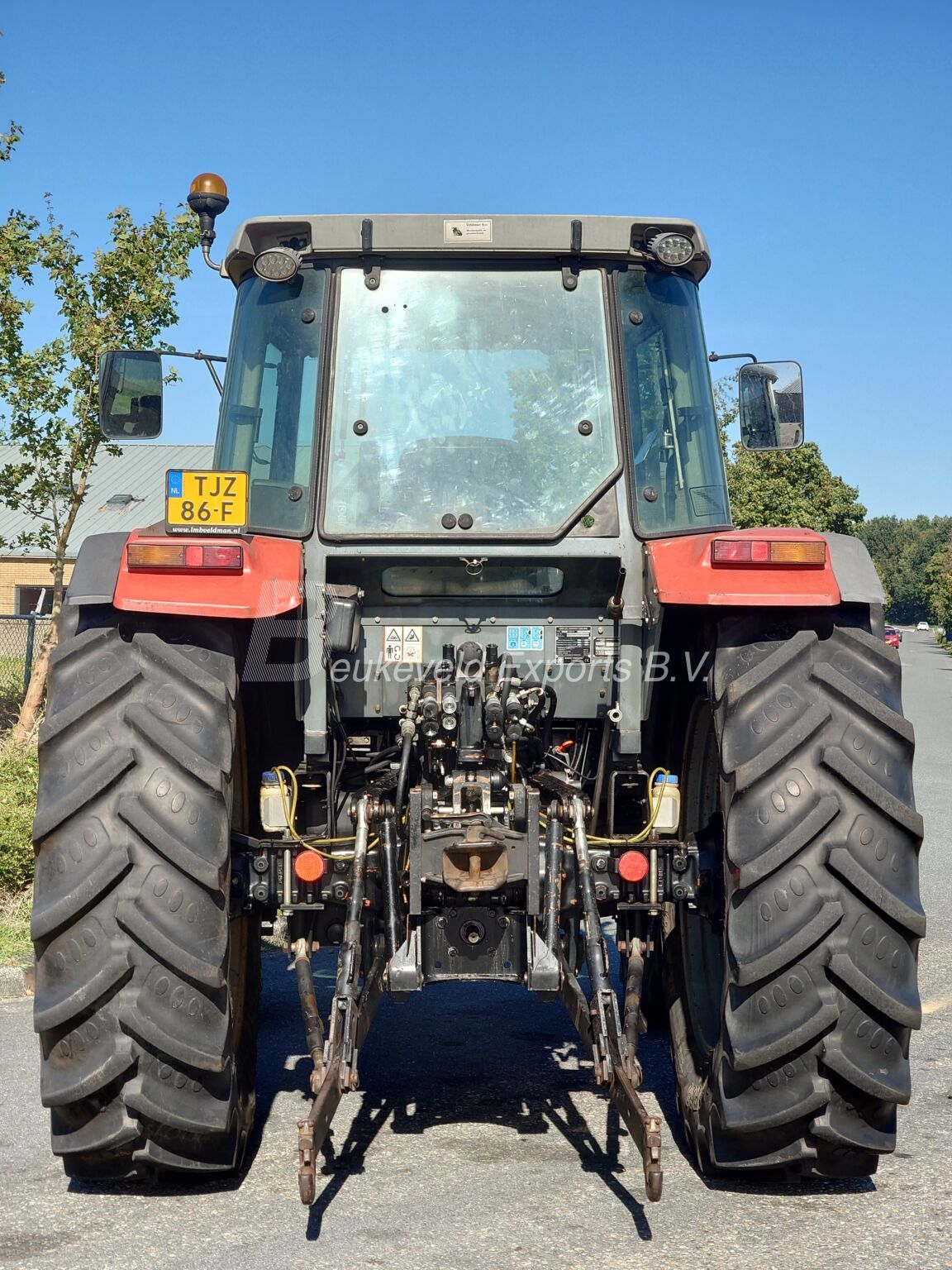 Massey Ferguson MF 4355 hi vision frontlift (8)