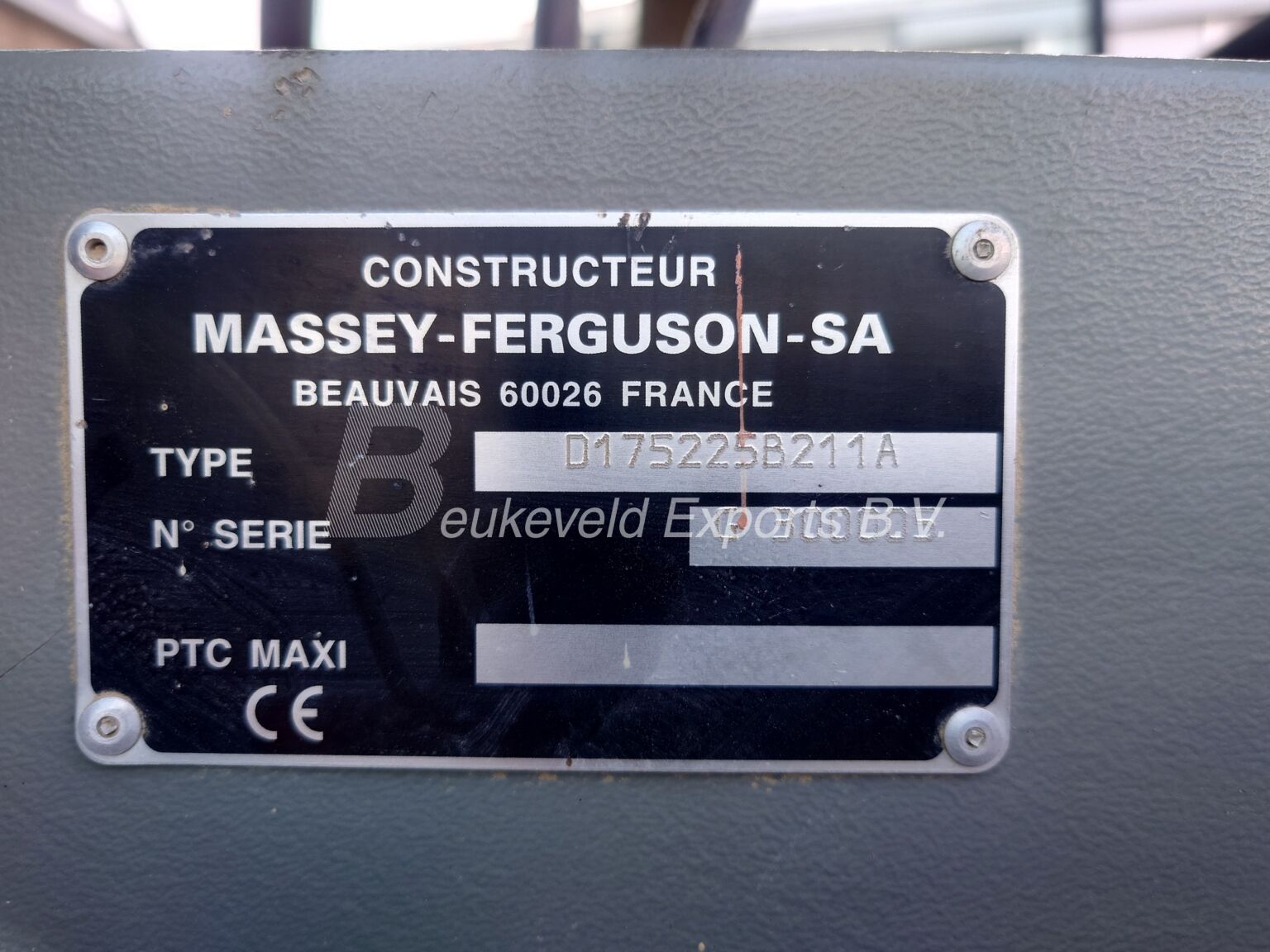 Massey Ferguson MF 6255 Dyna4 (1)