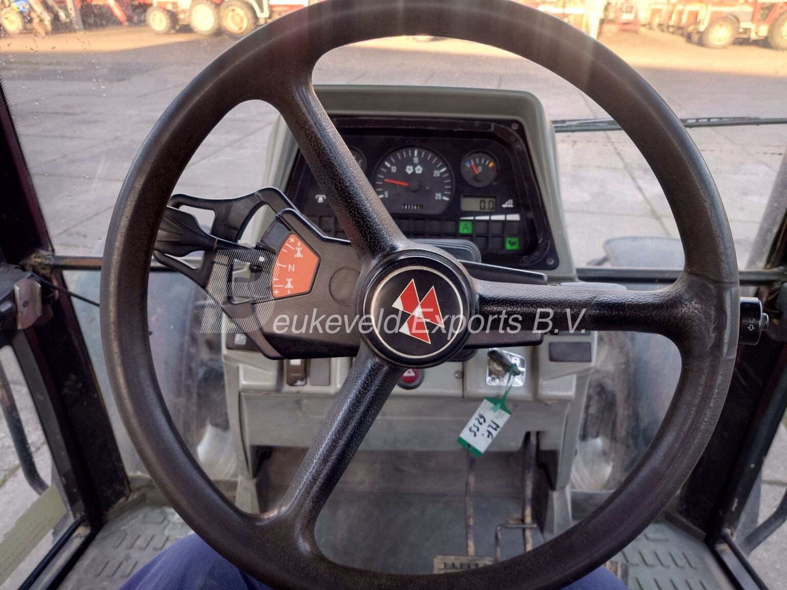 Massey Ferguson MF 6255 Dyna4 (6)