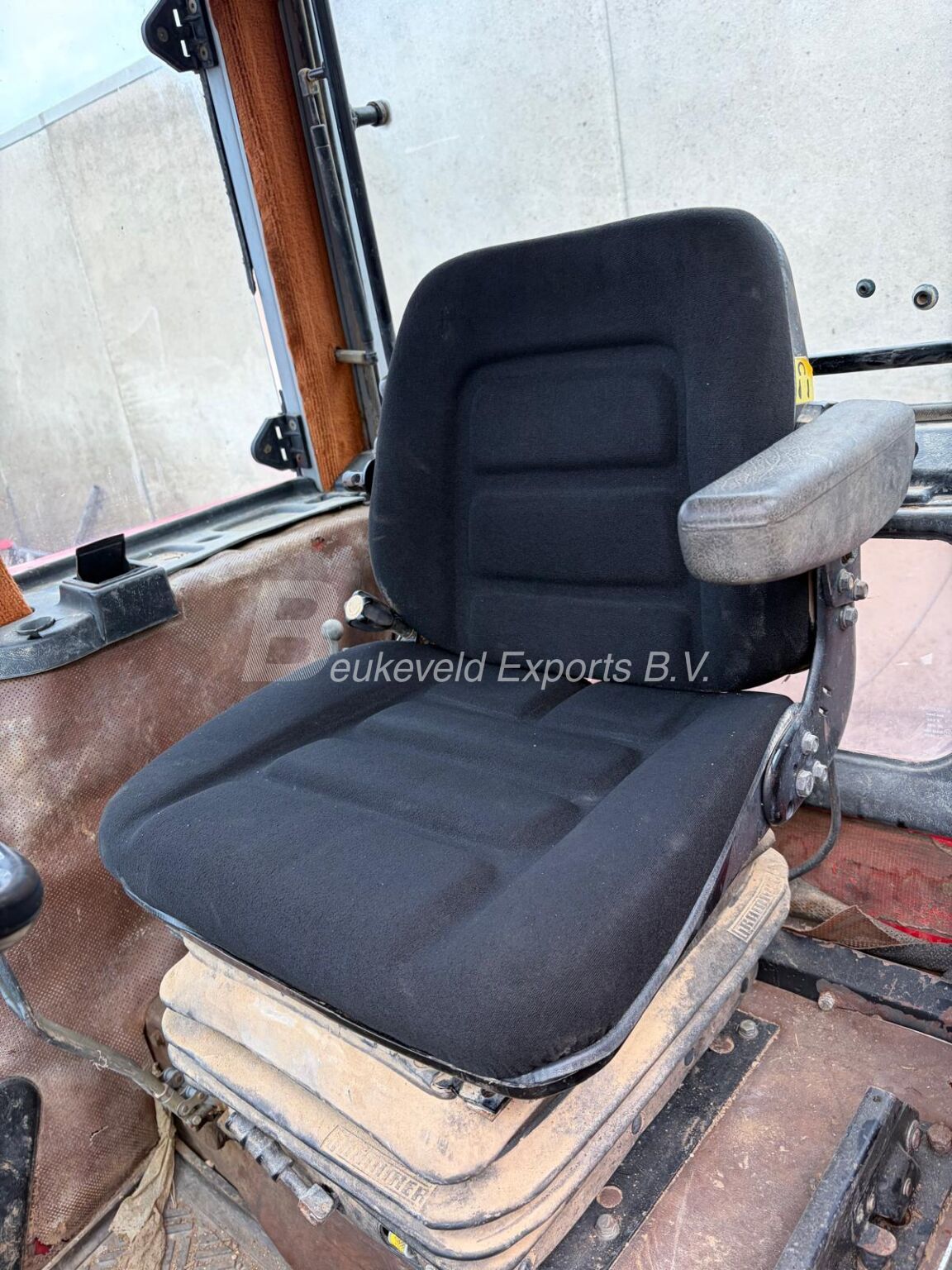 Massey Ferguson MF 698 T 4×4 Turbo (1)