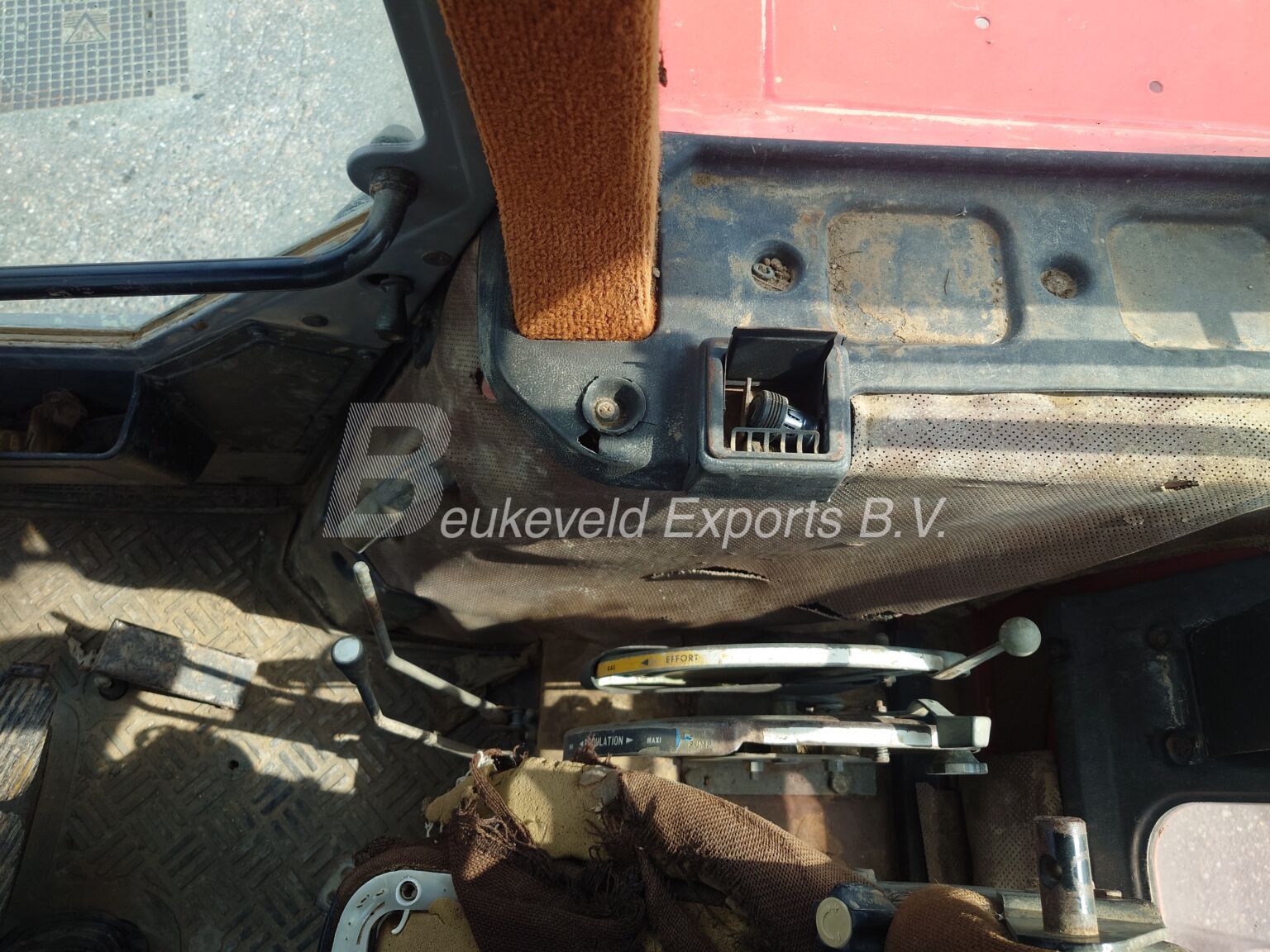 Massey Ferguson MF 698 T 4×4 Turbo (5)
