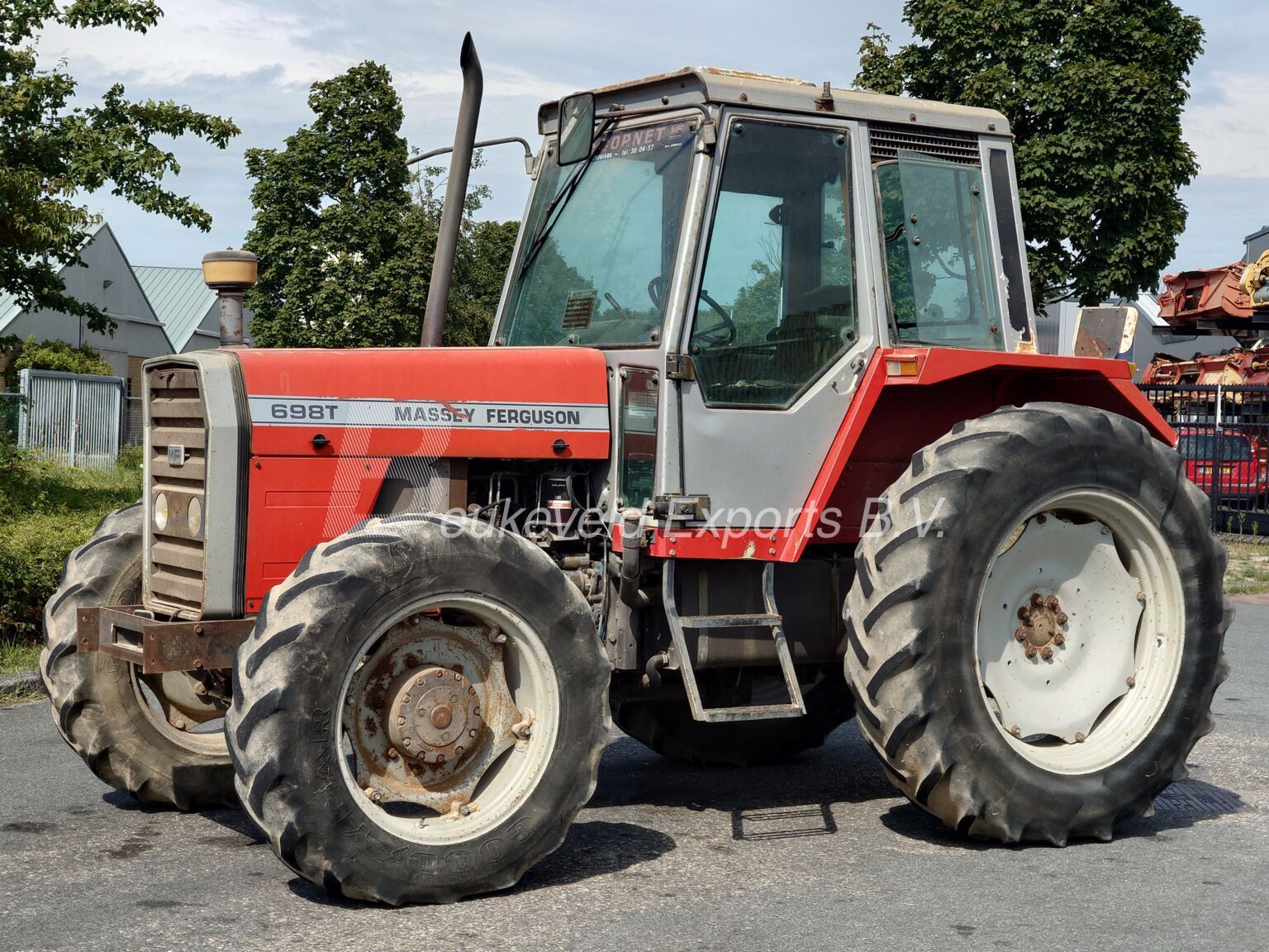 Massey Ferguson MF 698 T 4×4 Turbo (9)