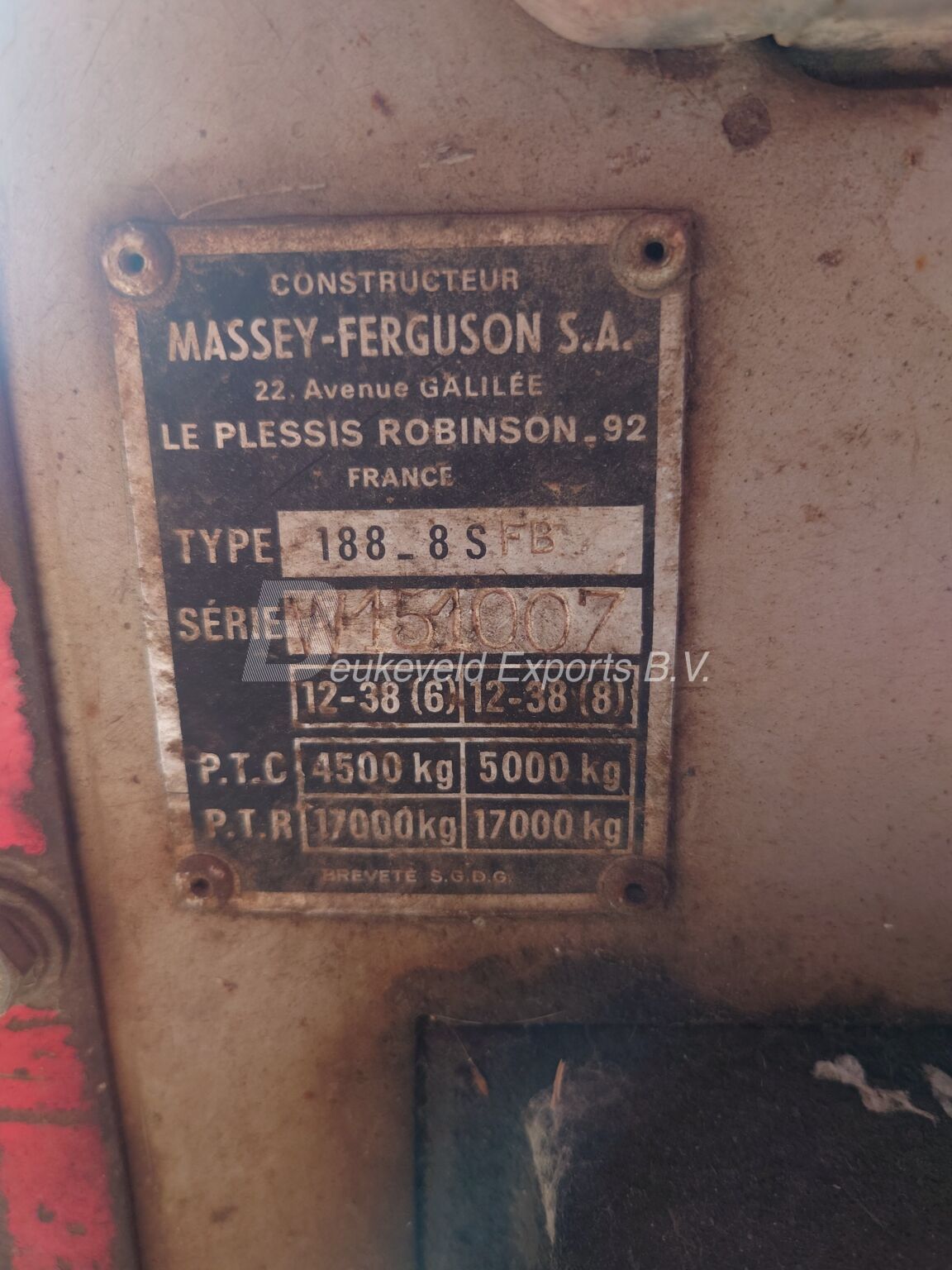 Massey Ferguson MF188 last year of production (1)