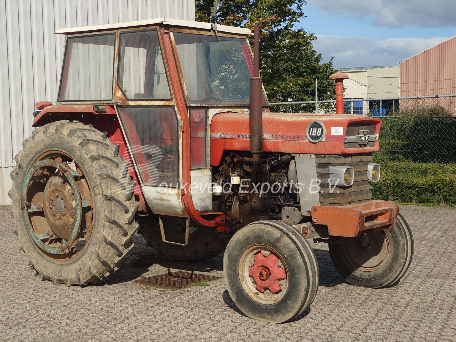 Massey Ferguson MF188 last year of production (6)