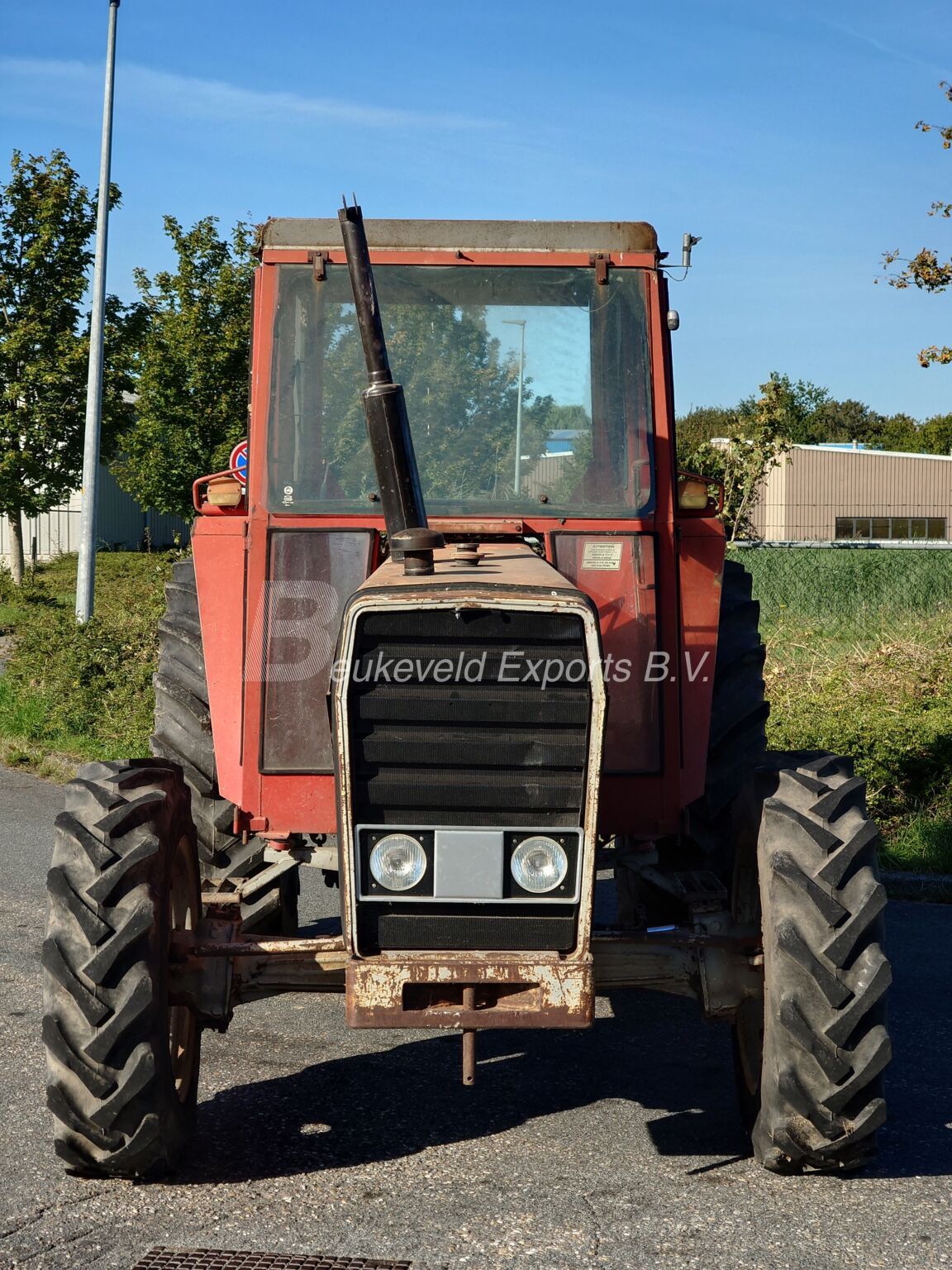 Massey Ferguson MF275 4X4 (8)