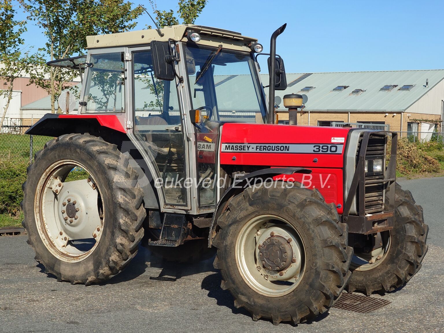 Massey Ferguson MF390 4X4 (10)